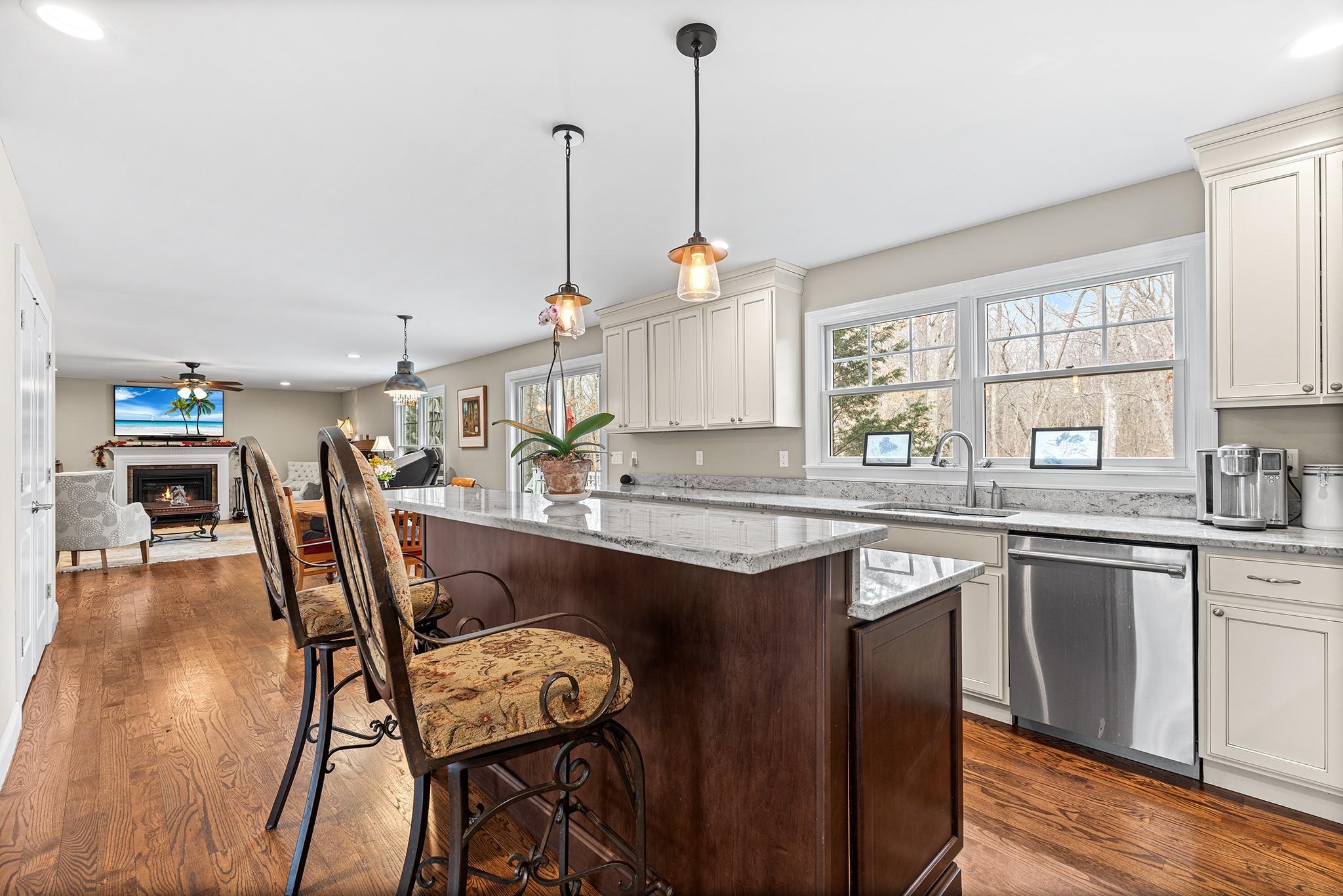 Single Family Hickory  Suffolk County, NY 11971, MLS-832312-7