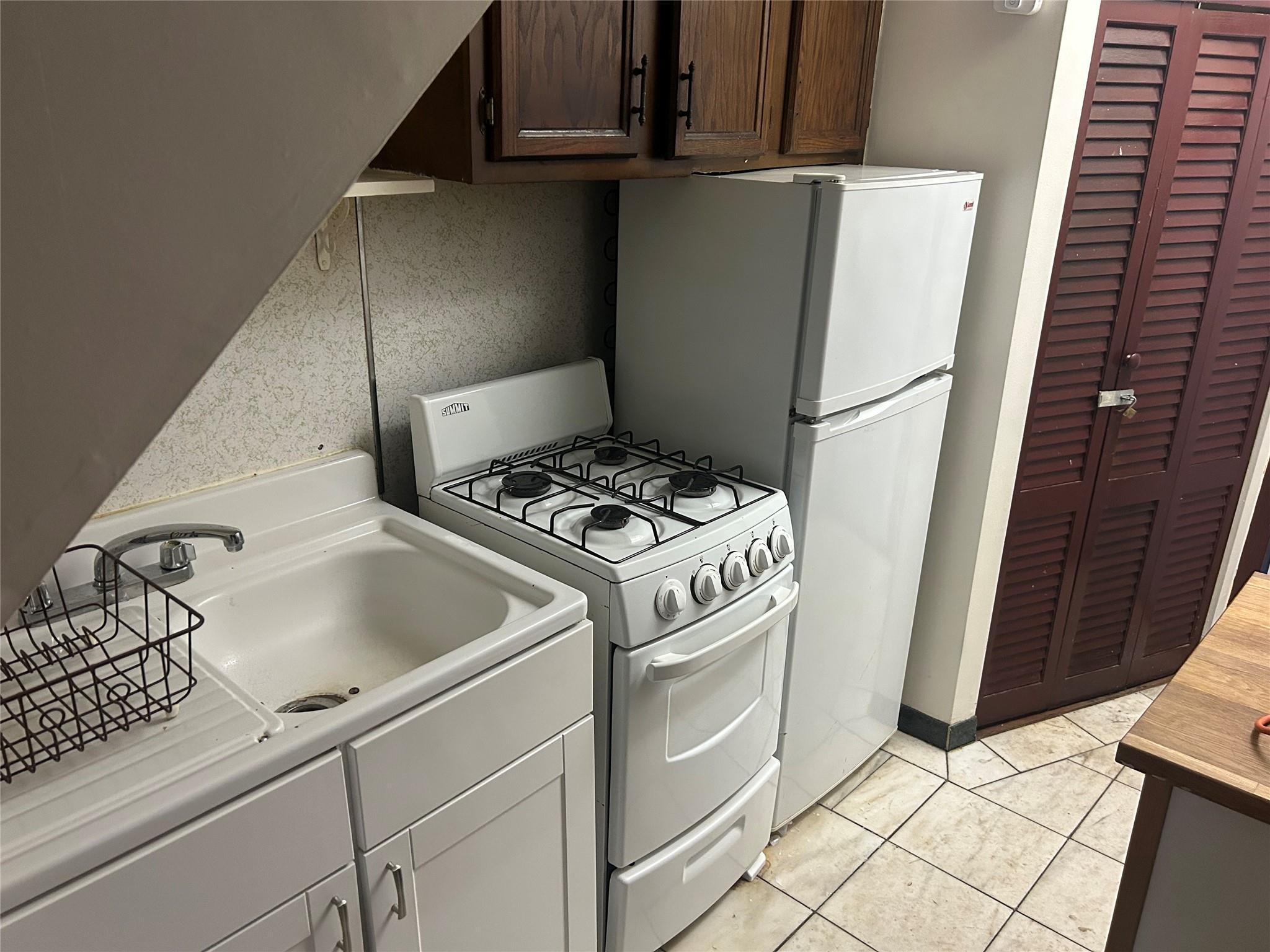 Single Family 68th  Queens, NY 11377, MLS-832330-15