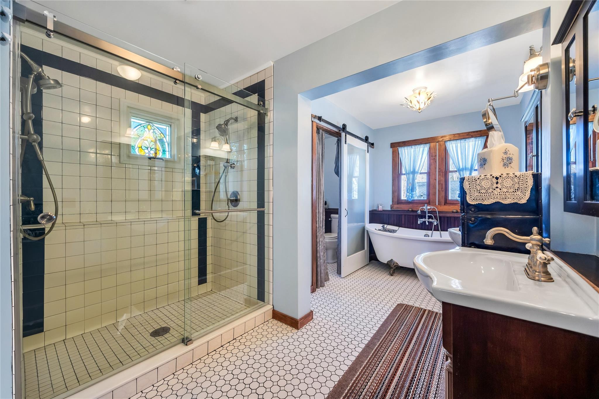 Single Family Southern  Suffolk County, NY 11767, MLS-832338-37