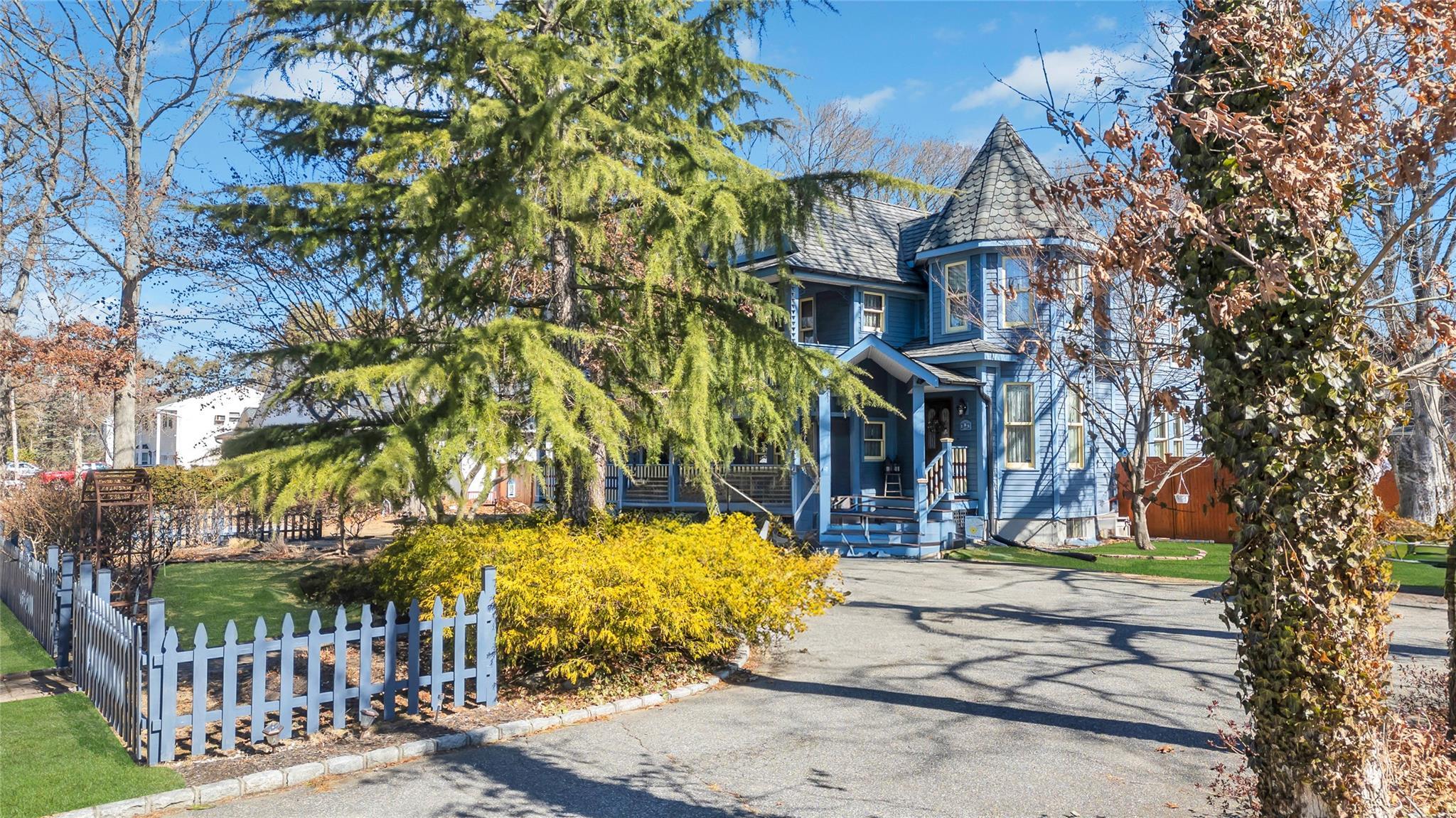 Single Family Southern  Suffolk County, NY 11767, MLS-832338-4