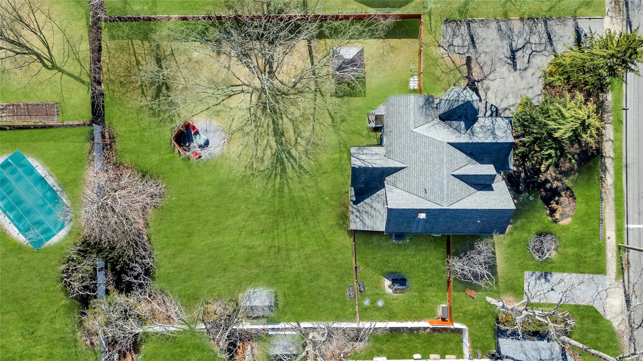 Single Family Southern  Suffolk County, NY 11767, MLS-832338-8