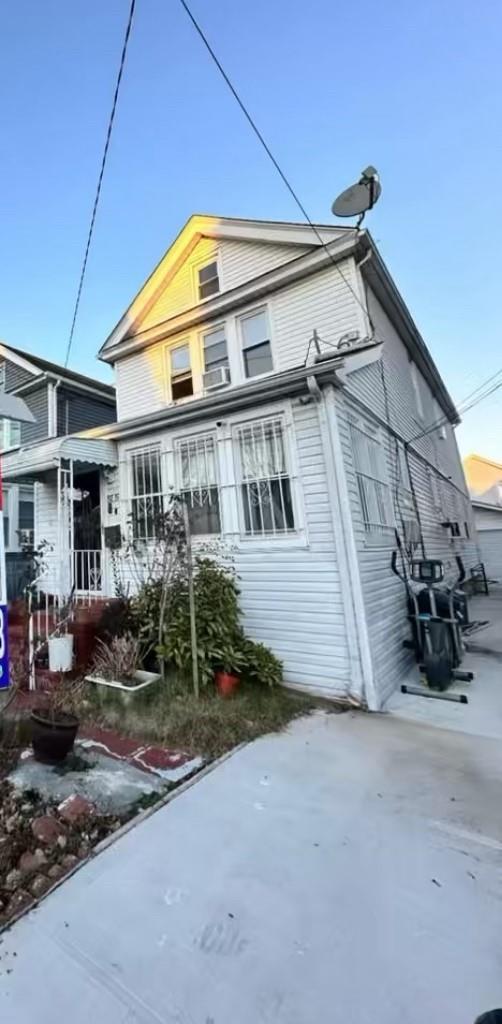 Apartment Guy R Brewer Blvd  Queens, NY 11433, MLS-832341-2