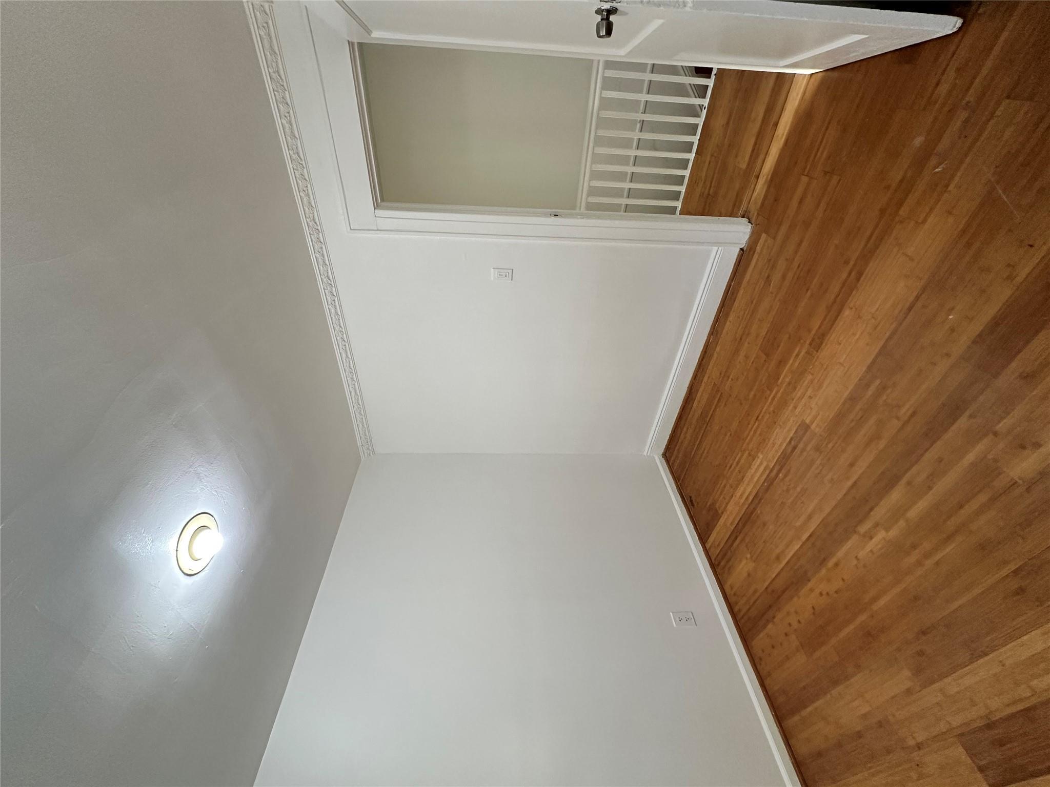 Apartment Guy R Brewer Blvd  Queens, NY 11433, MLS-832341-6
