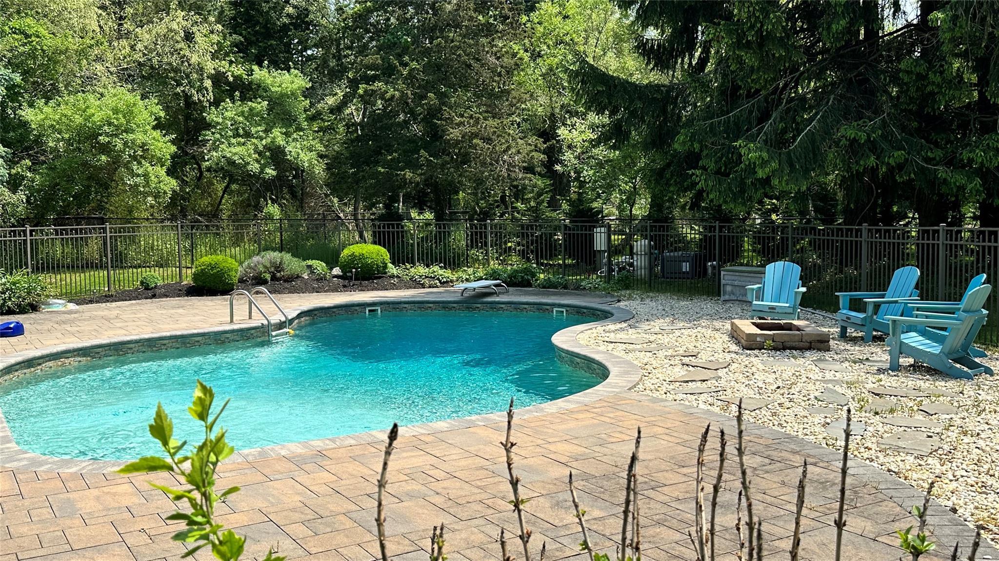 Single Family Old Saddle  Suffolk County, NY 11935, MLS-832361-2