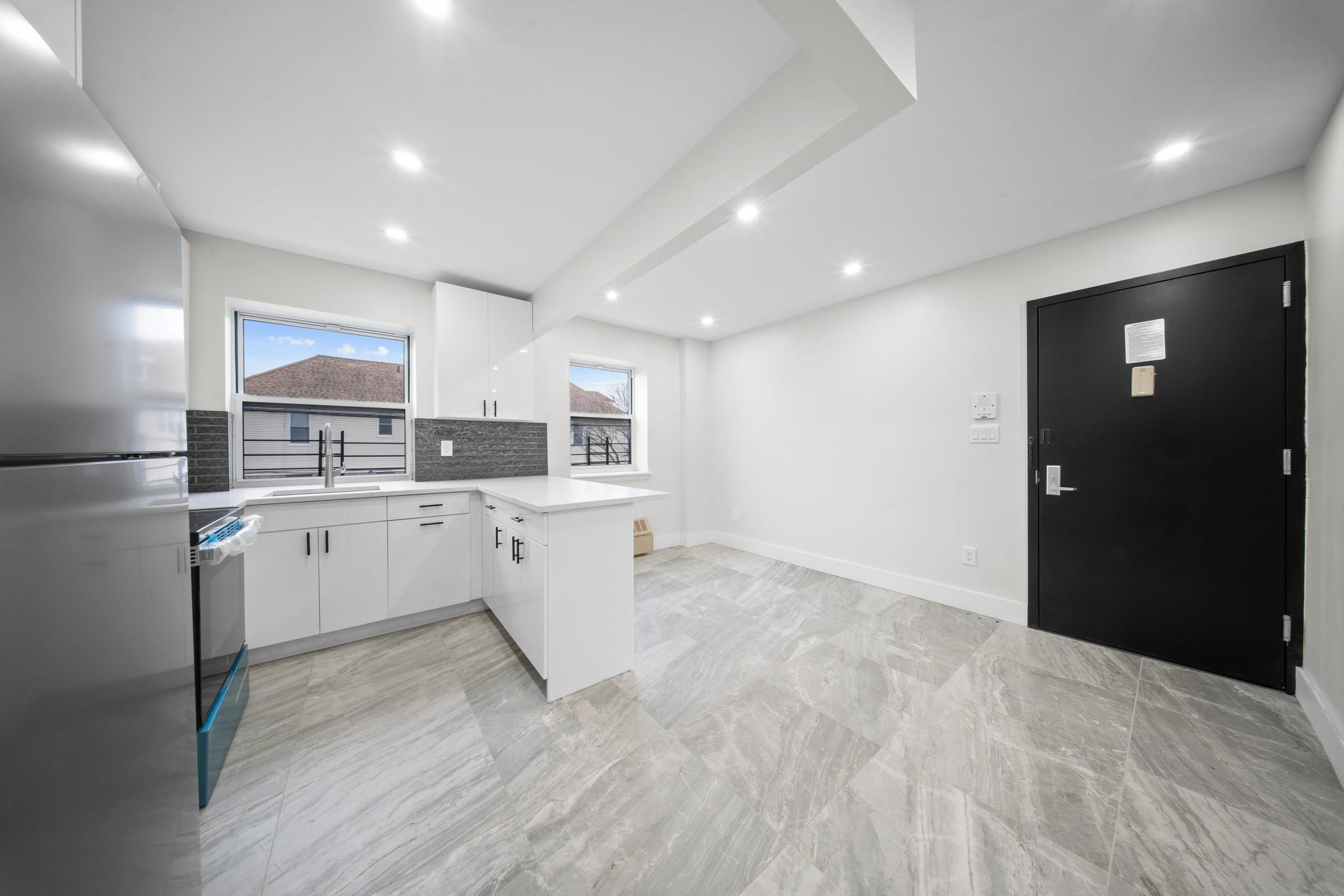 Commercial Sale Lenox Road  Brooklyn, NY 11203, MLS-832476-17
