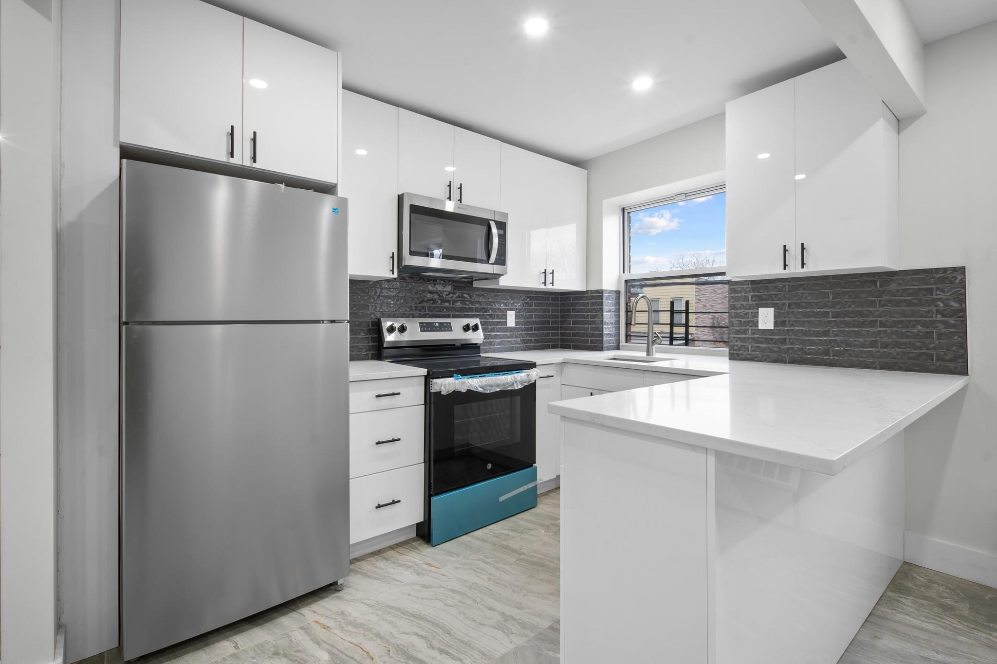 Commercial Sale Lenox Road  Brooklyn, NY 11203, MLS-832476-7