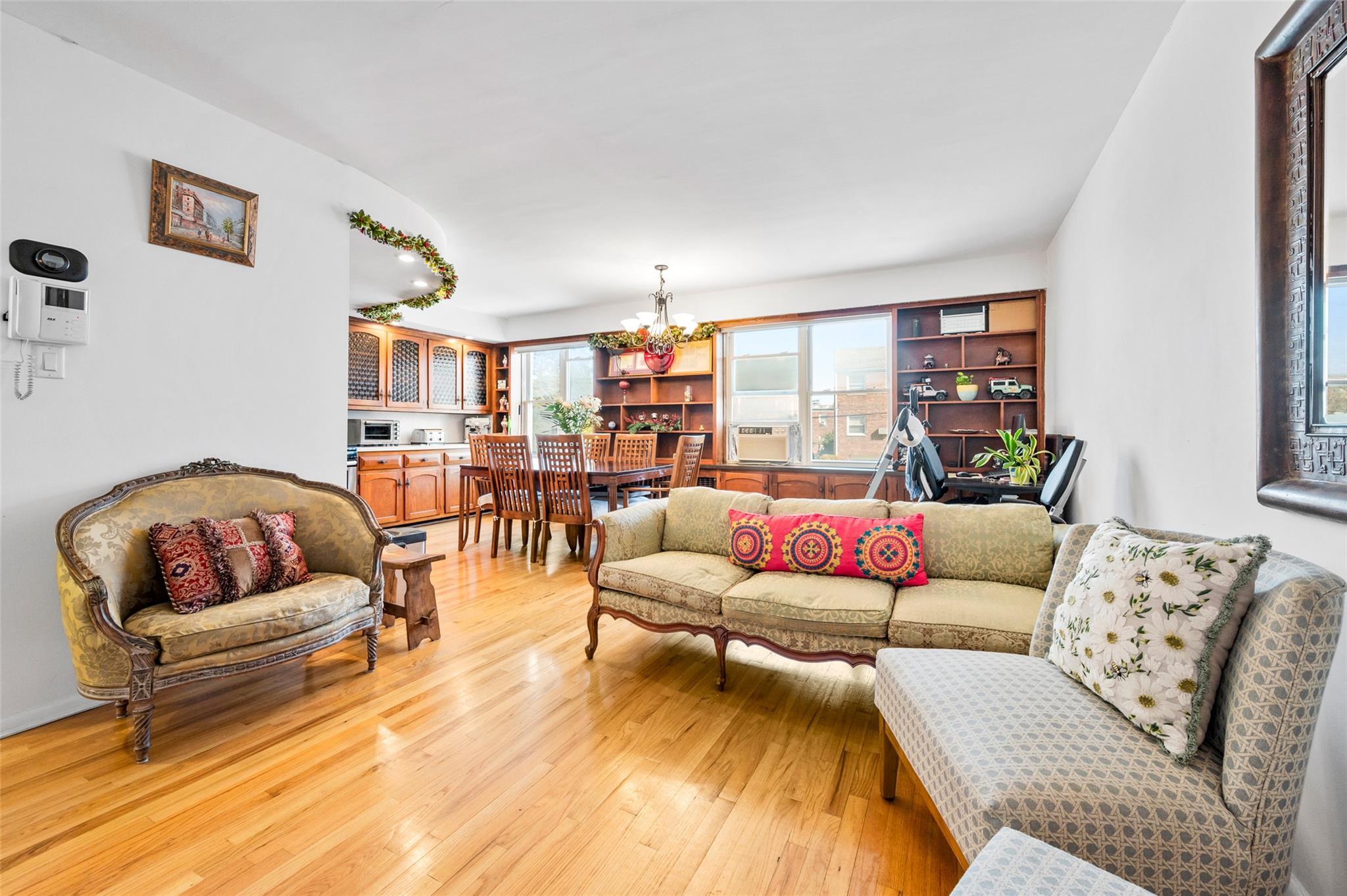Single Family 70th  Queens, NY 11375, MLS-832480-11