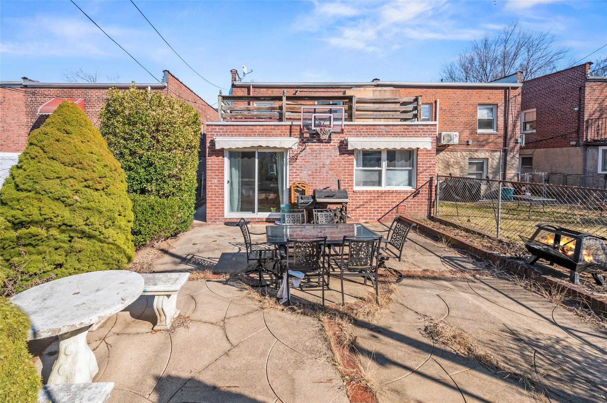 Single Family 70th  Queens, NY 11375, MLS-832480-4