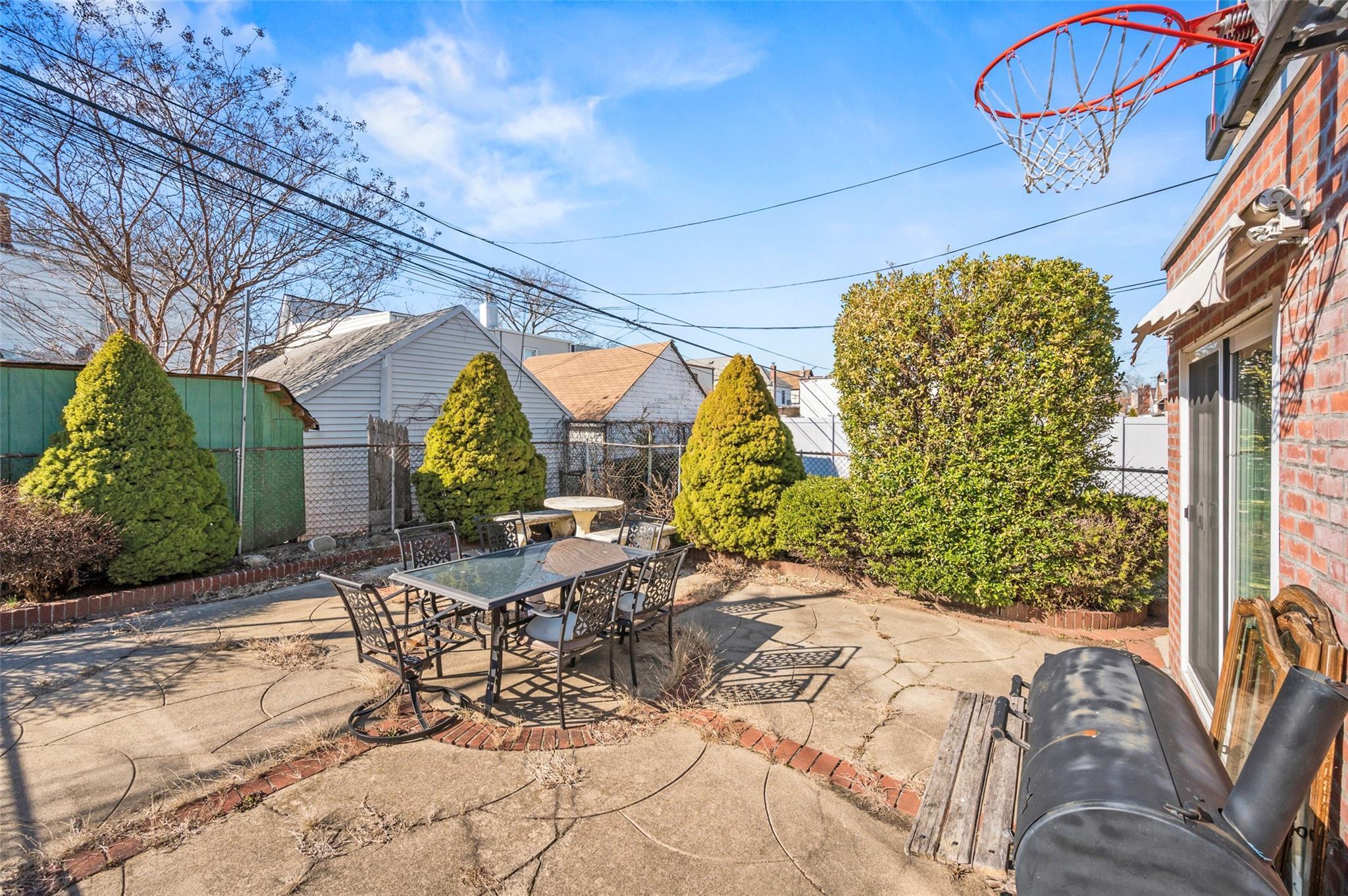 Single Family 70th  Queens, NY 11375, MLS-832480-5