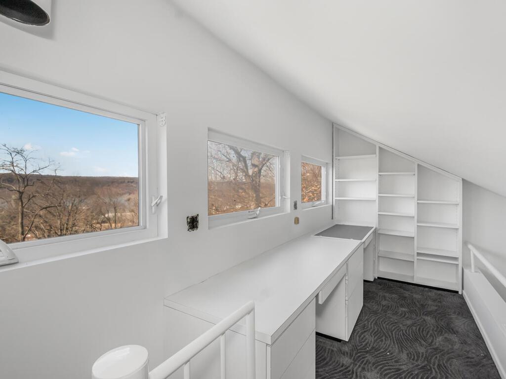 Single Family Sigma  Bronx, NY 10471, MLS-832484-27