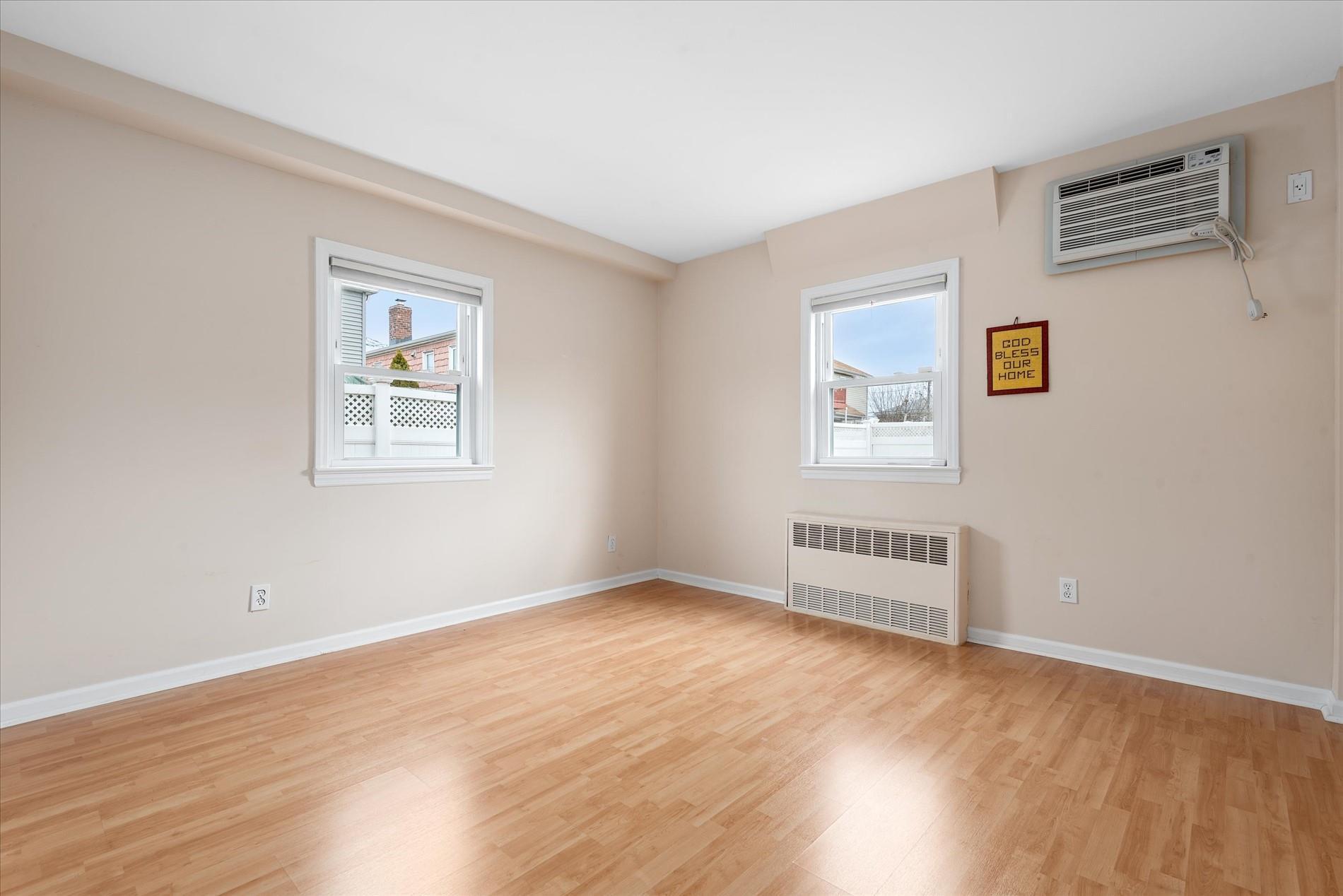 Single Family 96th  Queens, NY 11414, MLS-832491-2