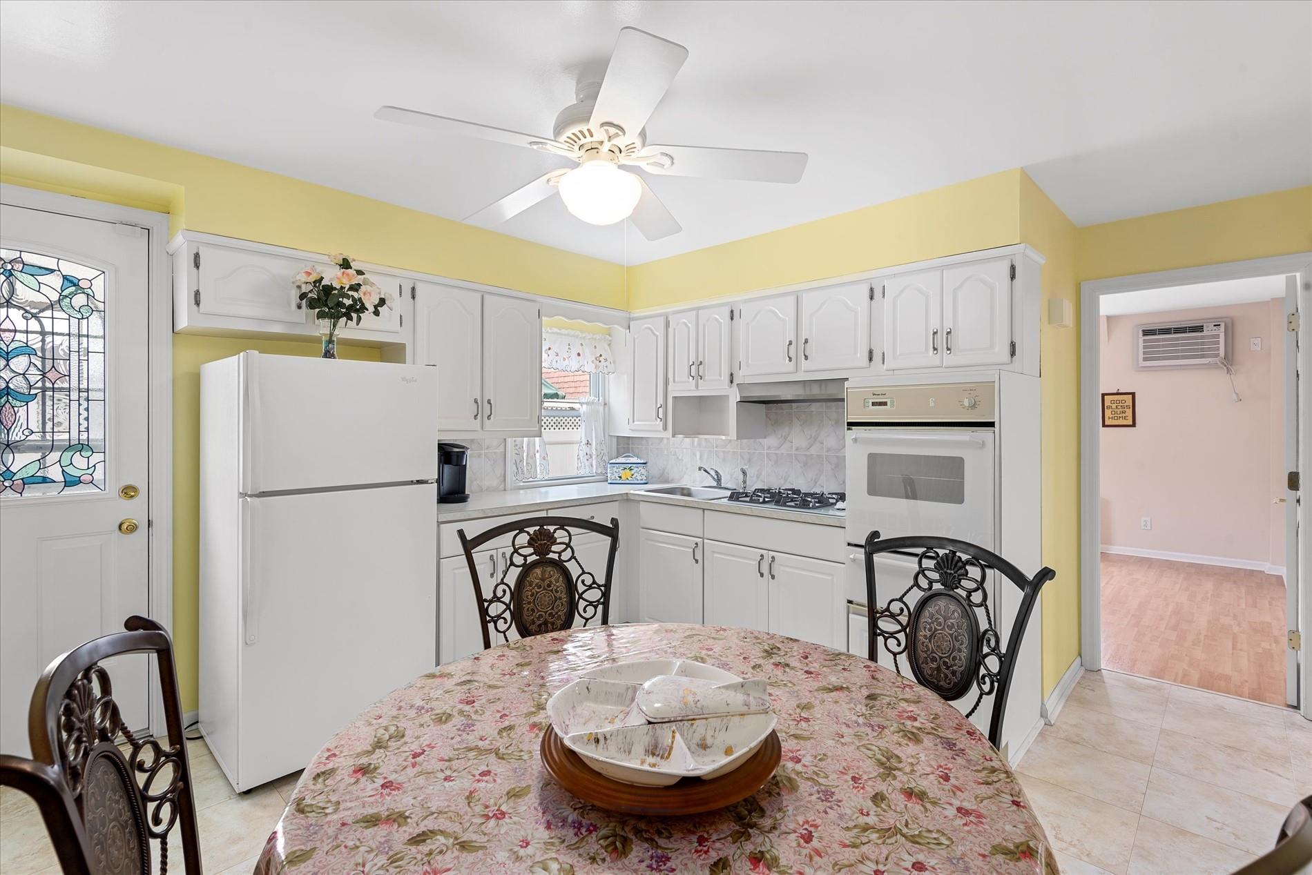 Single Family 96th  Queens, NY 11414, MLS-832491-4