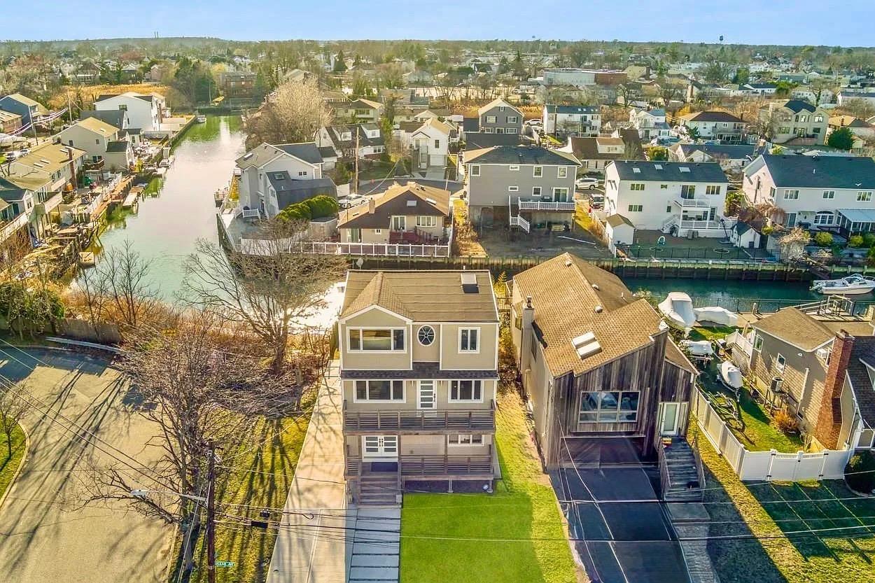 Single Family Ocean  Nassau County, NY 11710, MLS-832493-21