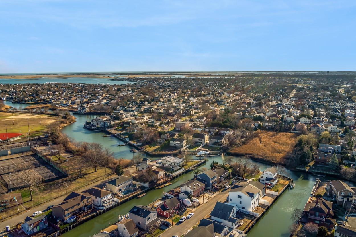 Single Family Ocean  Nassau County, NY 11710, MLS-832493-26