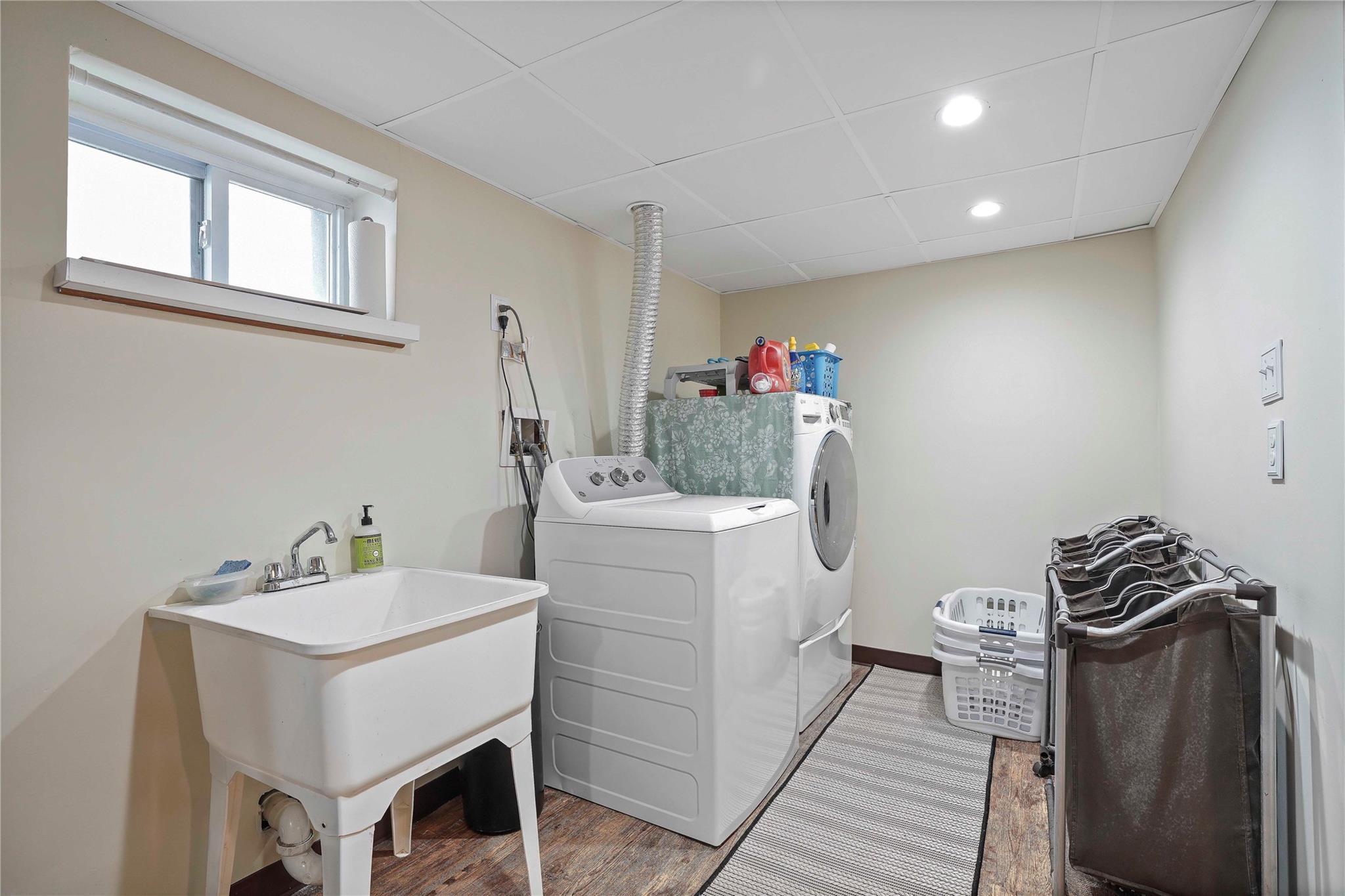 Single Family 91st  Queens, NY 11414, MLS-832506-30