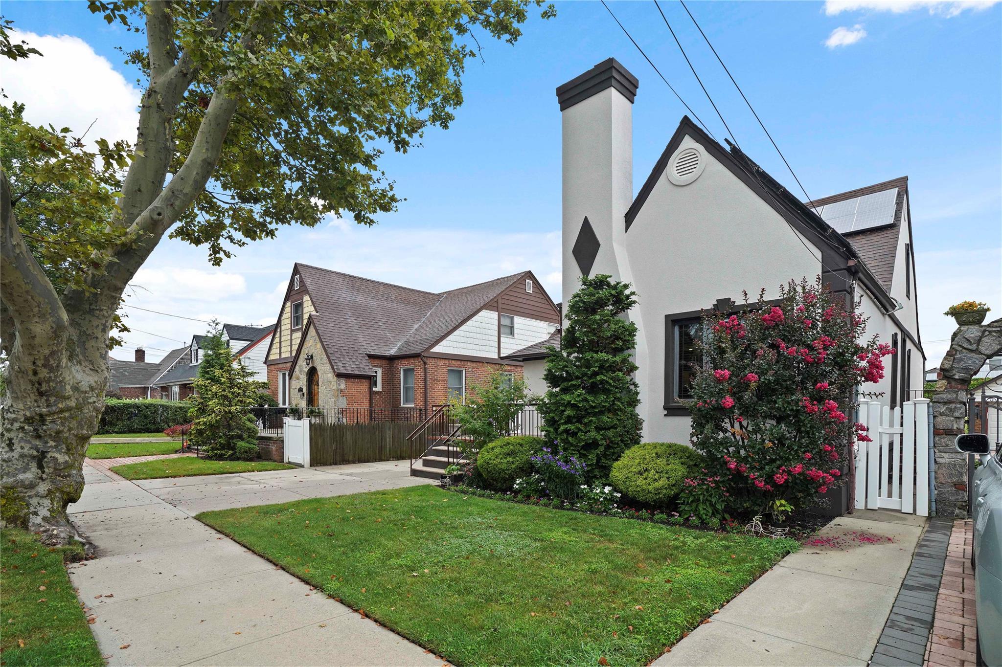 Single Family 91st  Queens, NY 11414, MLS-832506-45