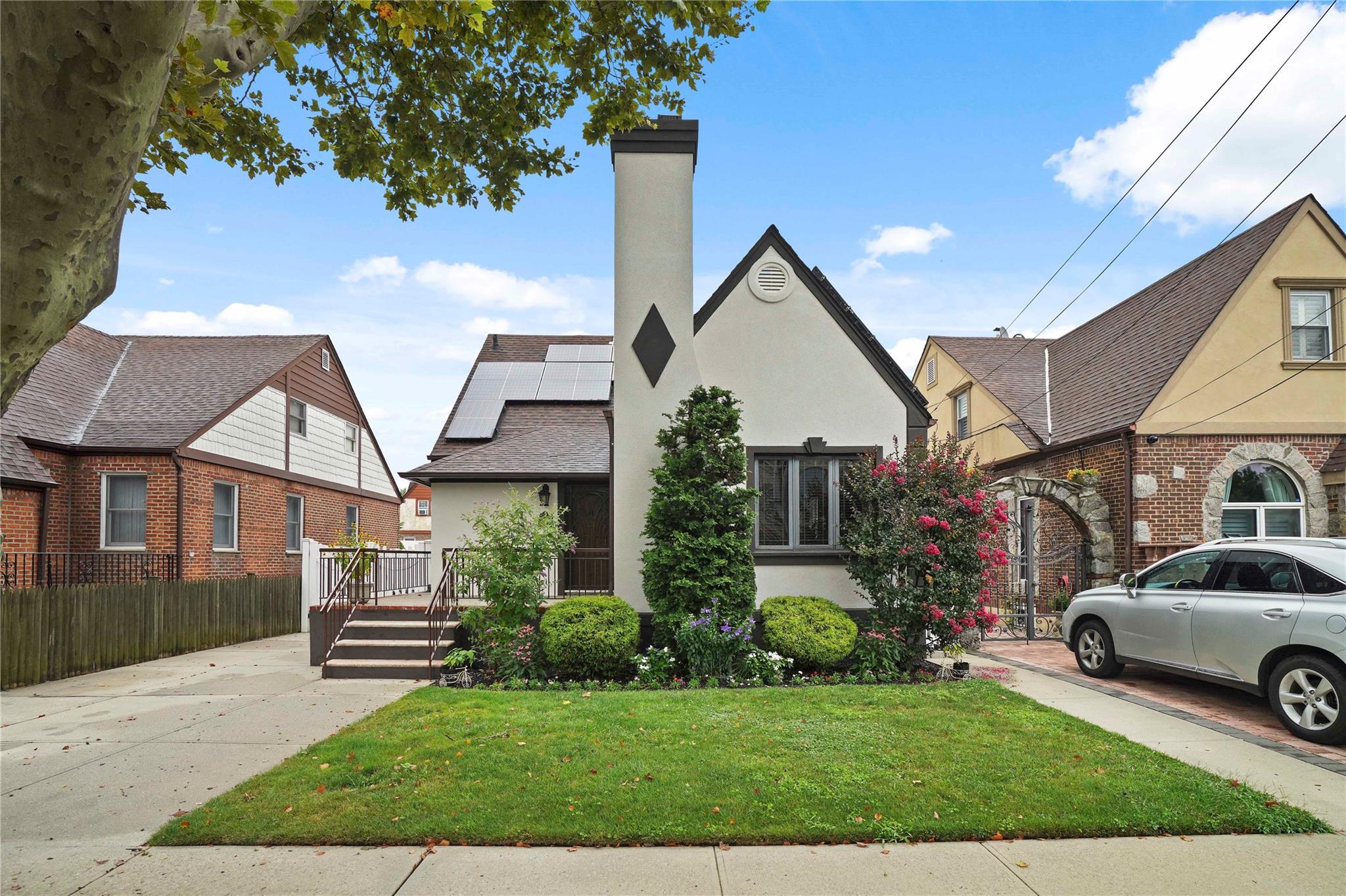Single Family 91st  Queens, NY 11414, MLS-832506-46