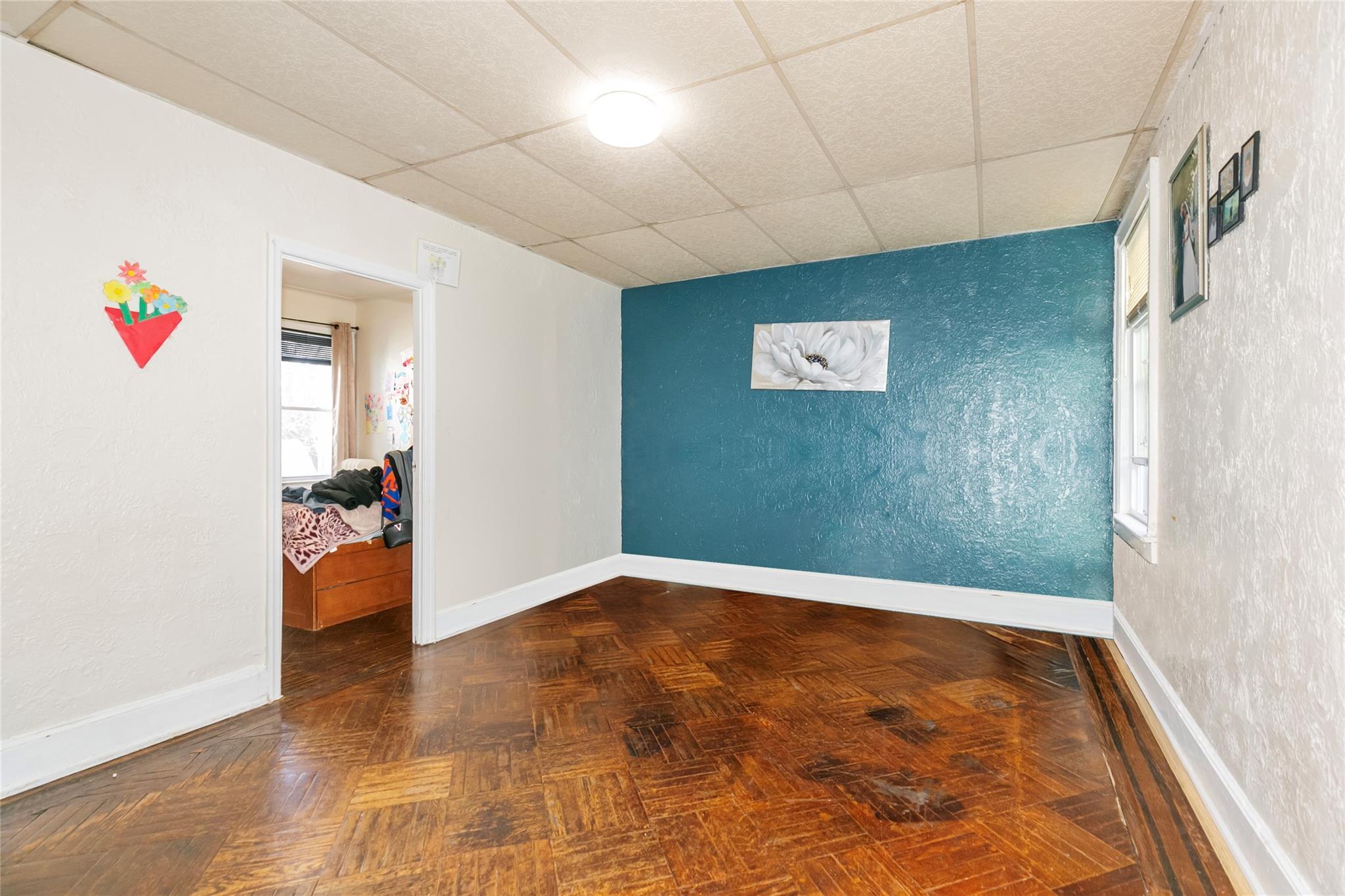 Single Family 81  Queens, NY 11416, MLS-832516-10