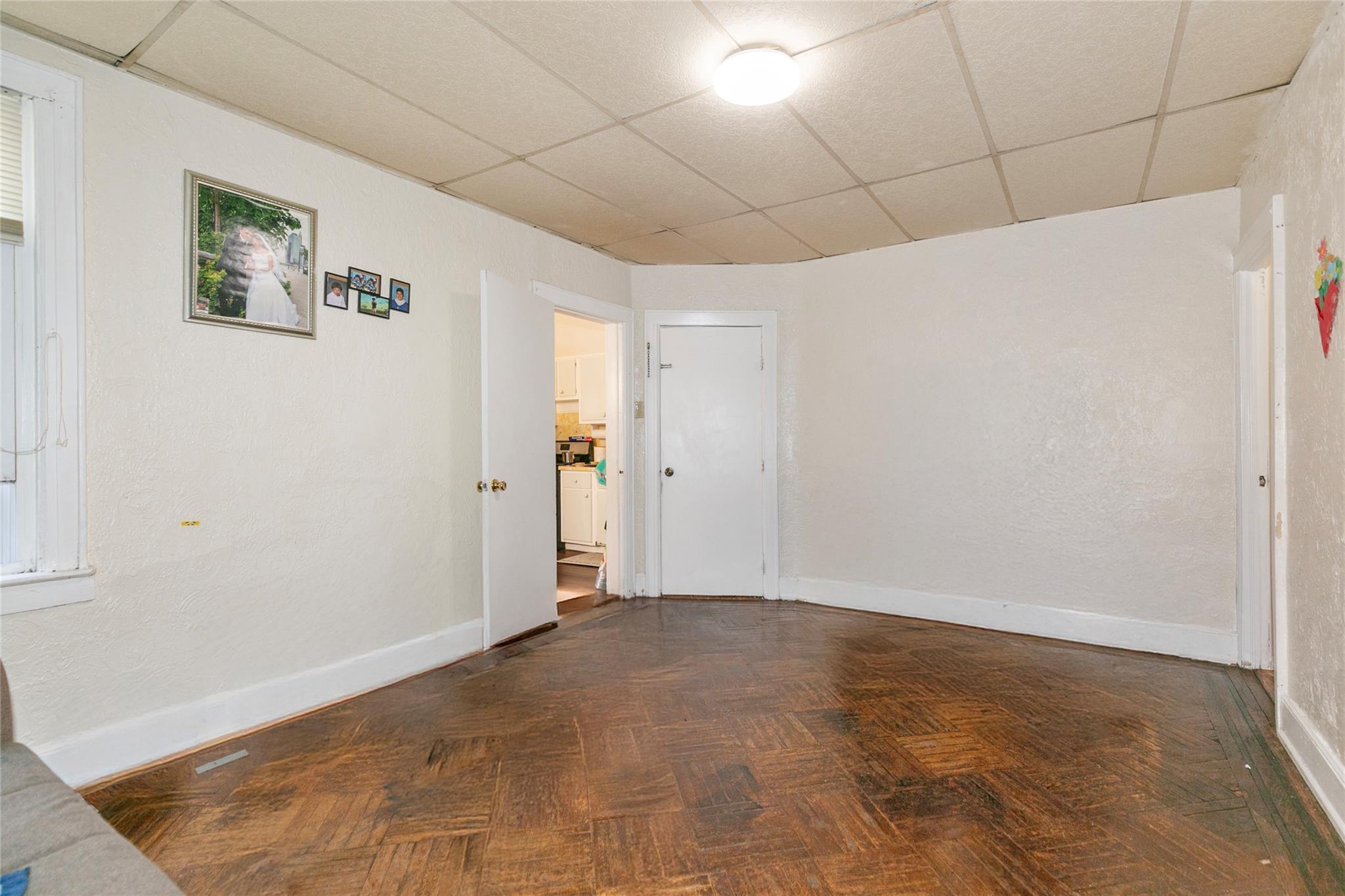 Single Family 81  Queens, NY 11416, MLS-832516-11