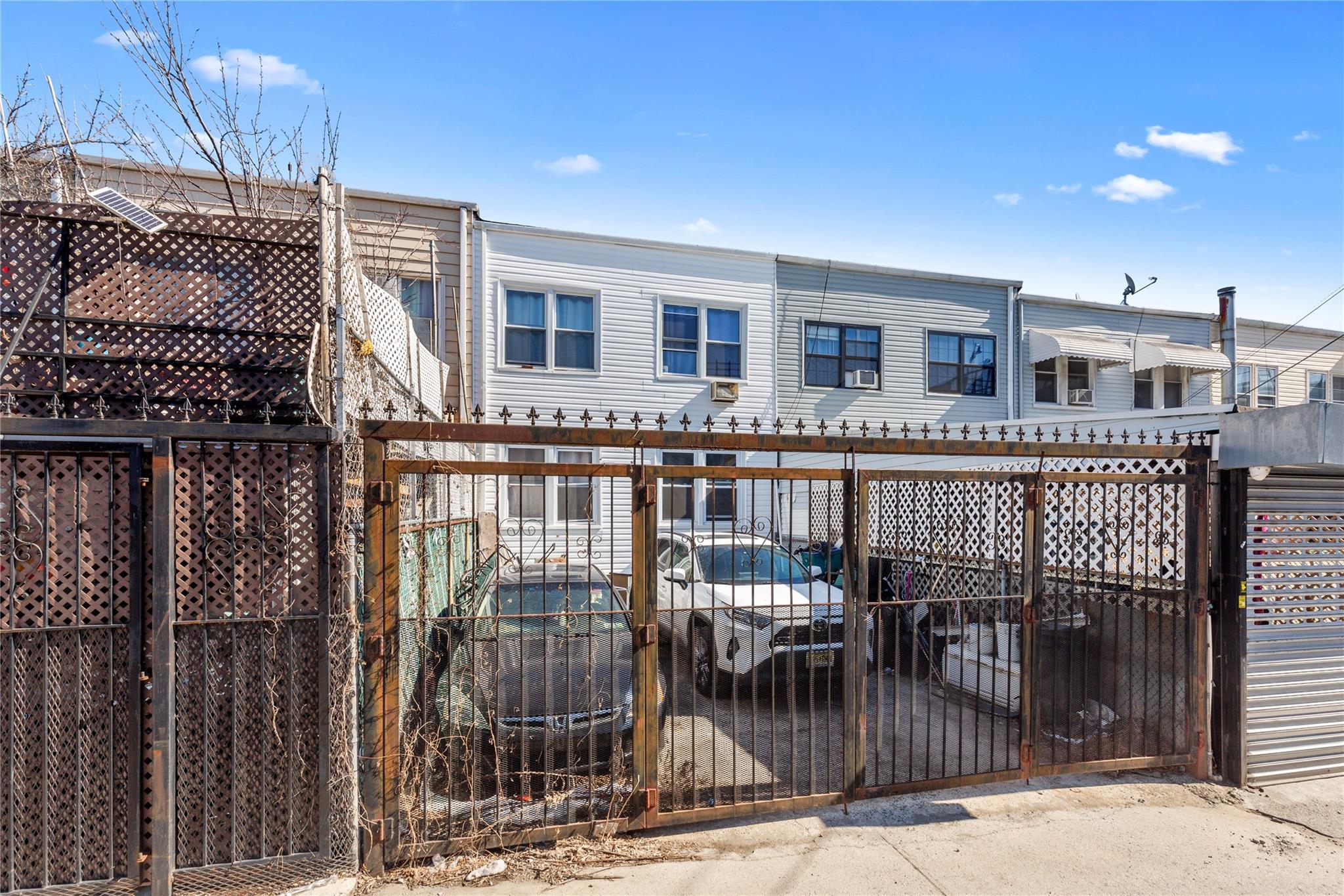 Single Family 81  Queens, NY 11416, MLS-832516-3