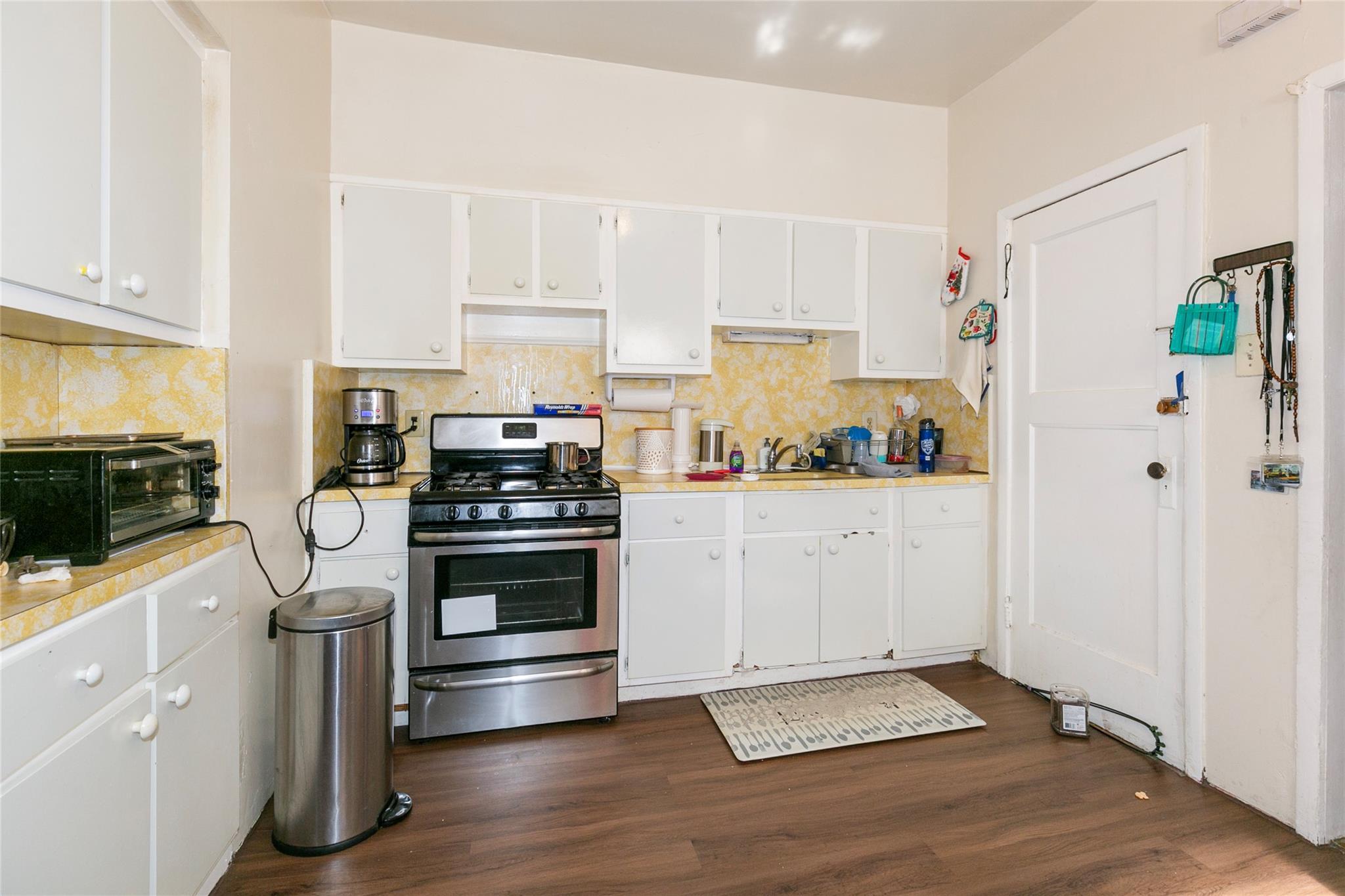 Single Family 81  Queens, NY 11416, MLS-832516-4