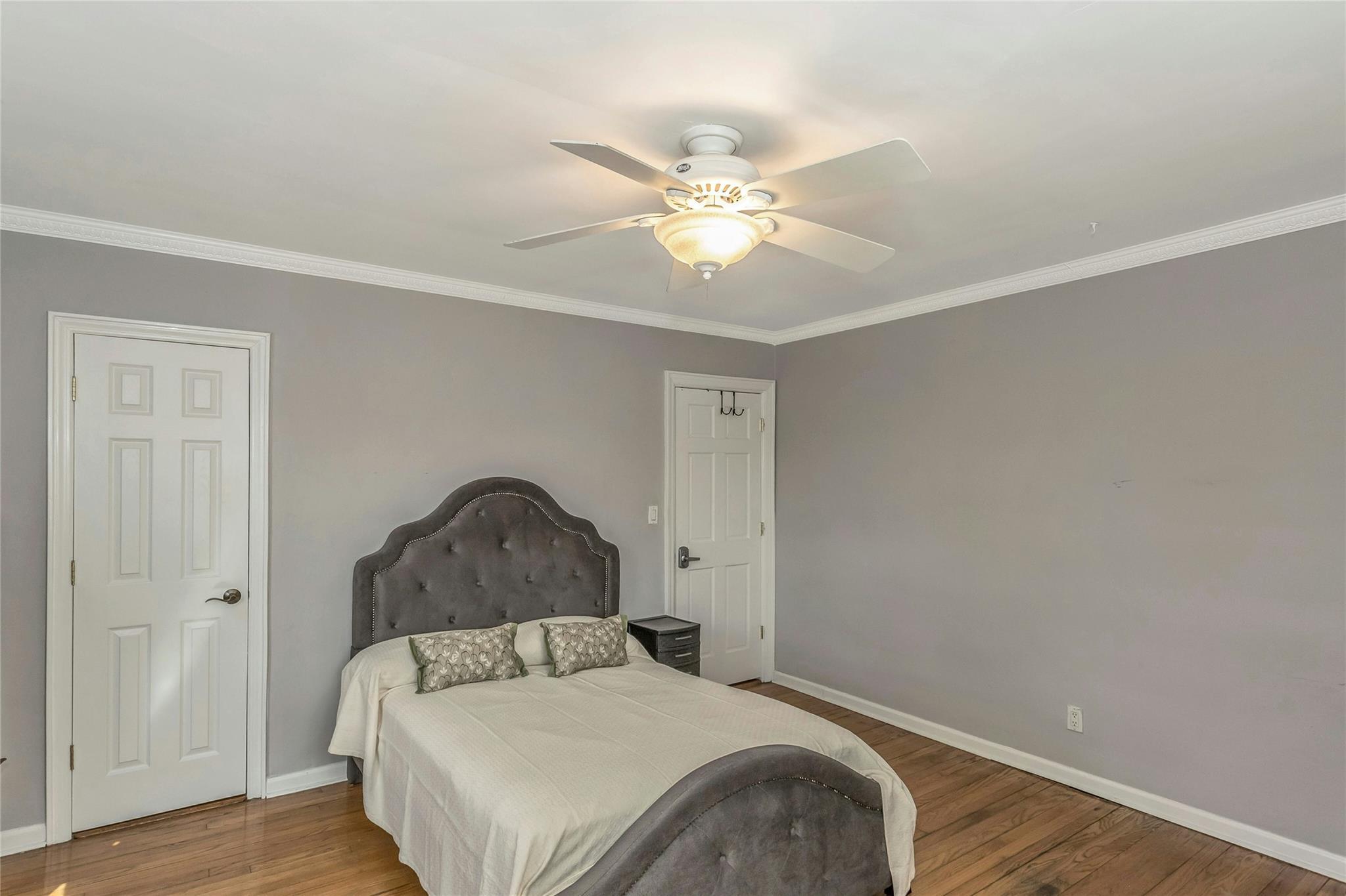 Single Family Demott  Nassau County, NY 11570, MLS-832517-18