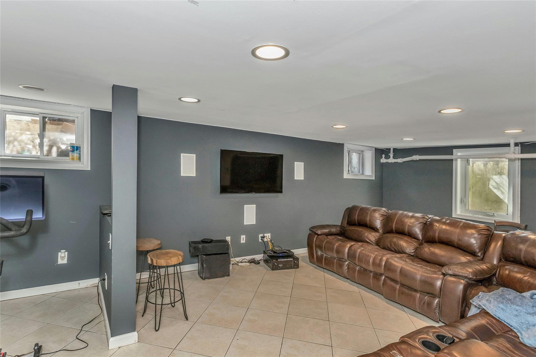 Single Family Demott  Nassau County, NY 11570, MLS-832517-22