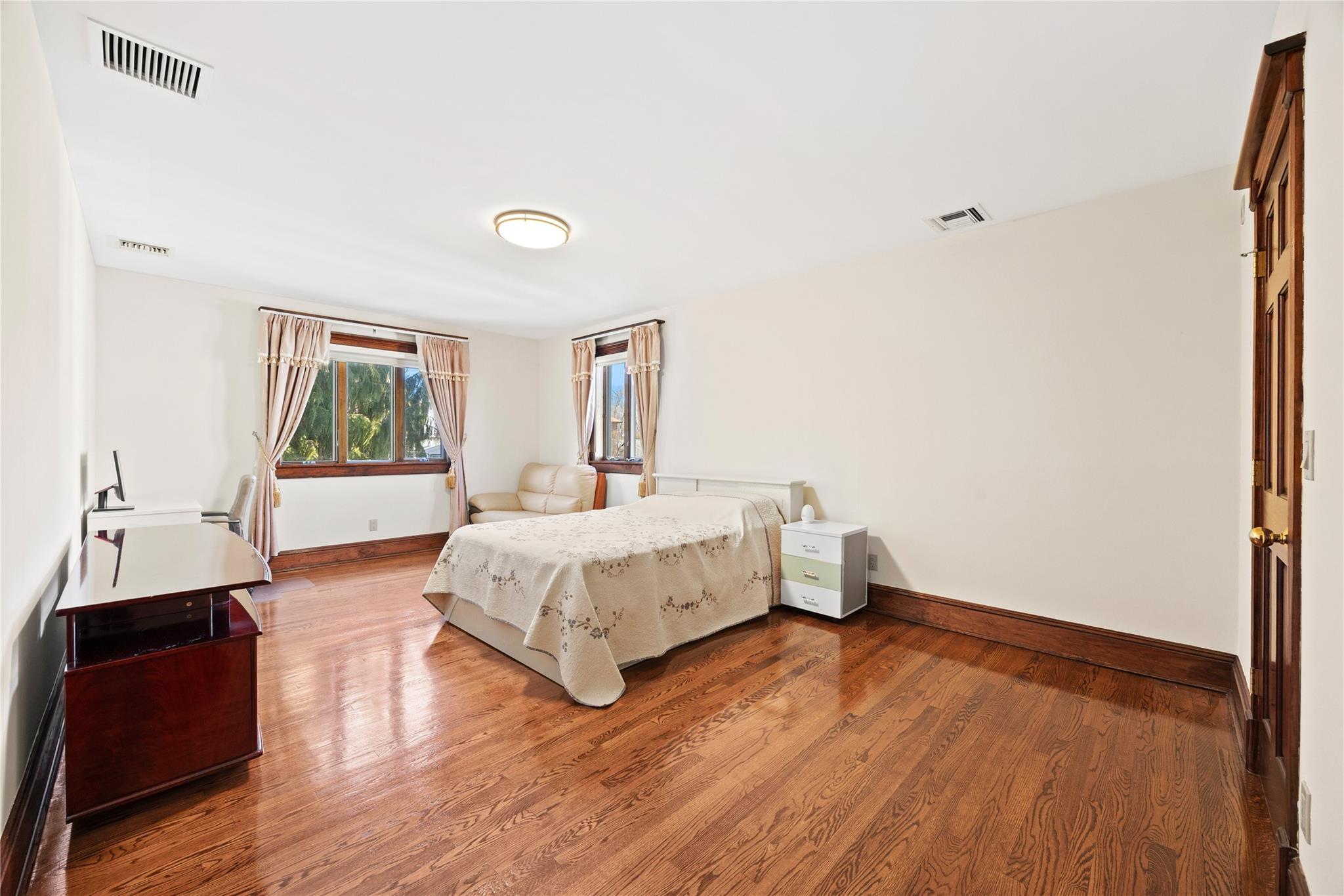 Single Family 158th  Queens, NY 11358, MLS-832565-17