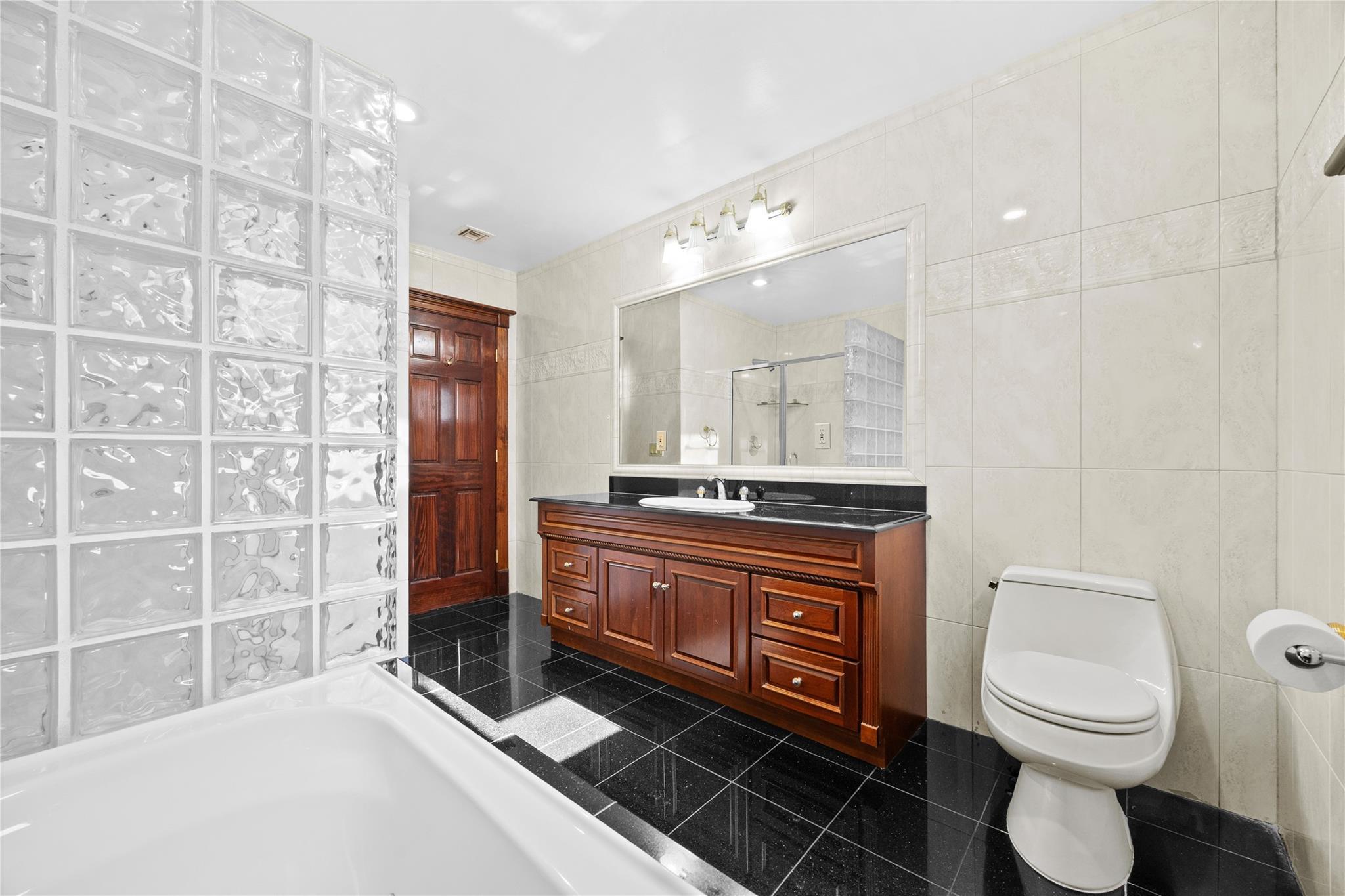 Single Family 158th  Queens, NY 11358, MLS-832565-18