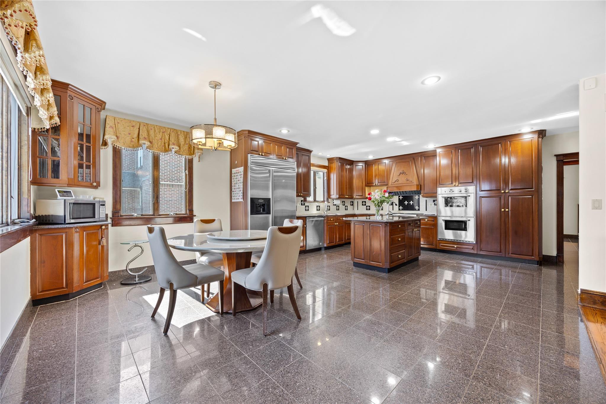 Single Family 158th  Queens, NY 11358, MLS-832565-8
