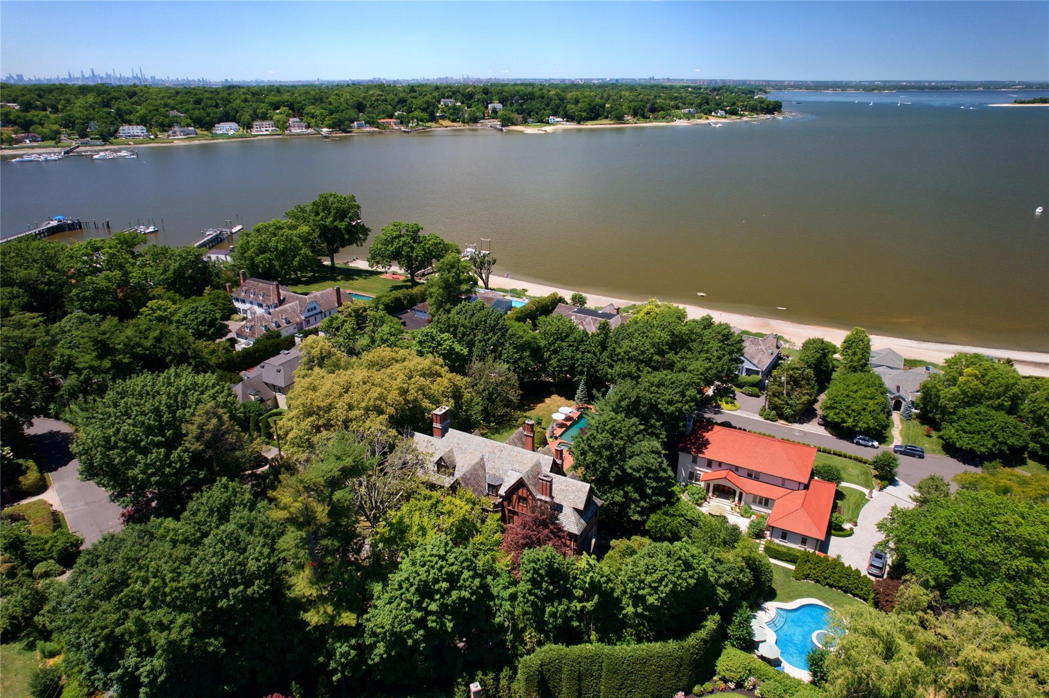 Single Family Bayview  Nassau County, NY 11030, MLS-832588-41