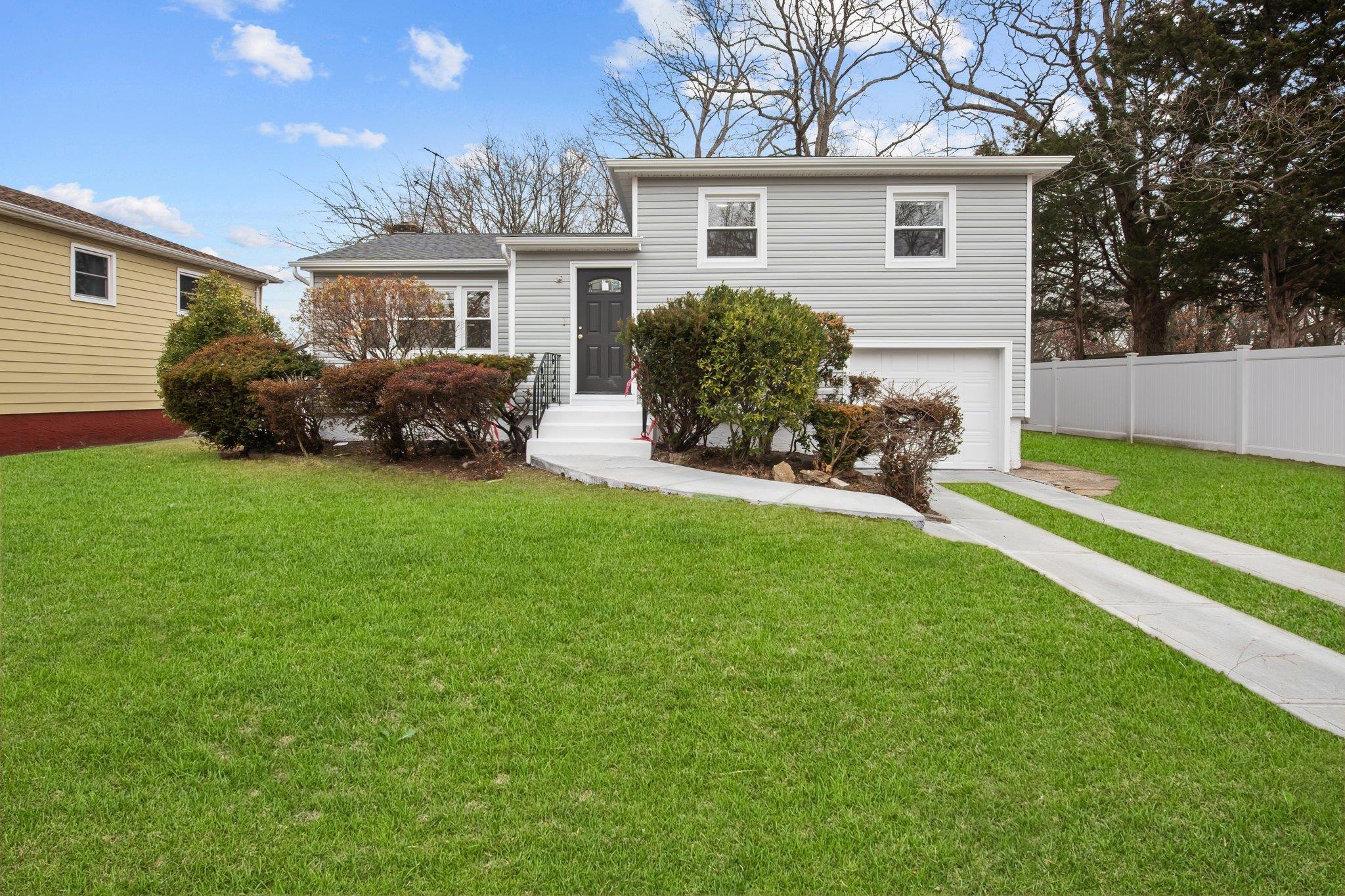 Single Family Conlon  Nassau County, NY 11575, MLS-832595-15