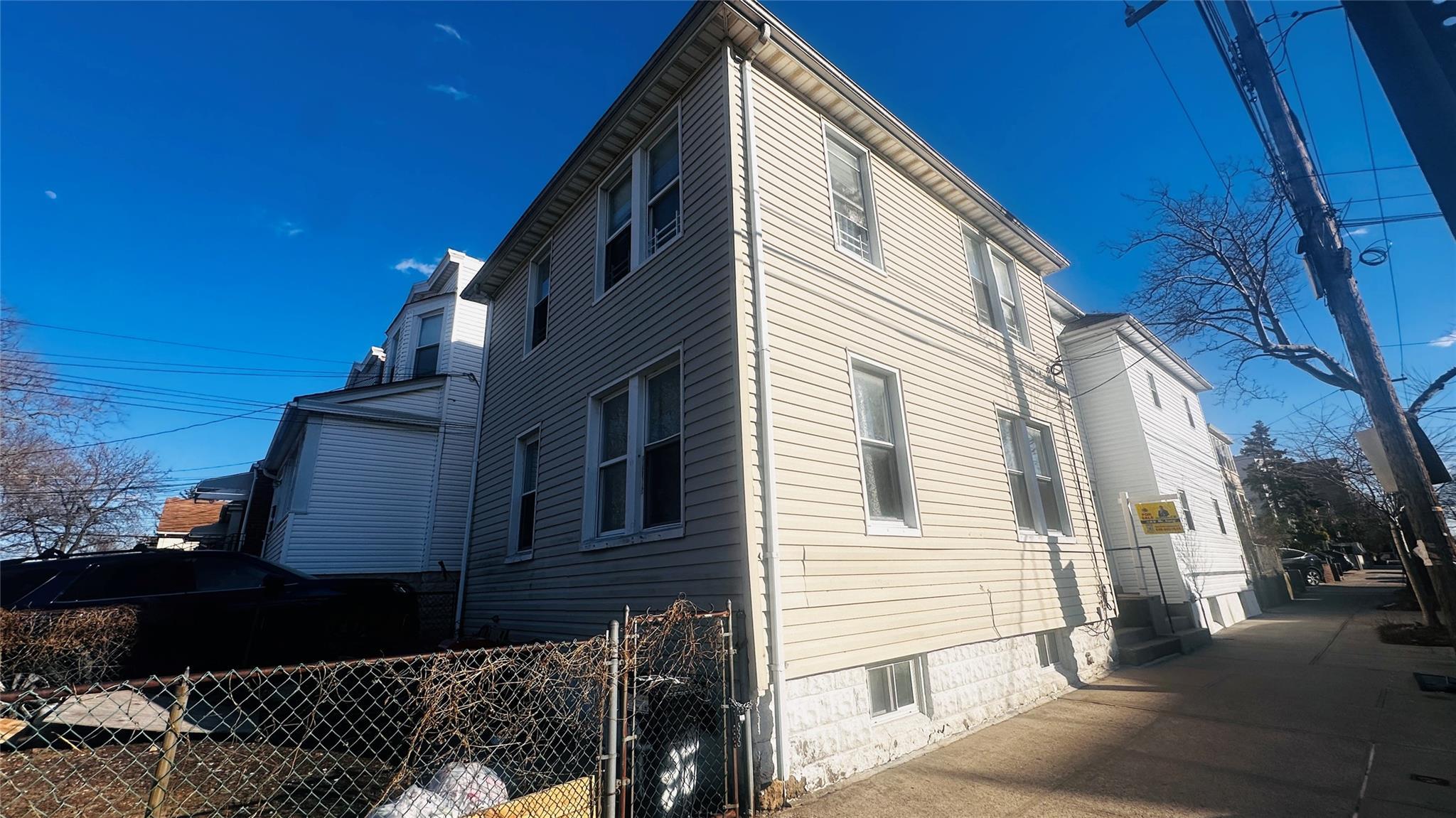 Single Family 125th  Queens, NY 11356, MLS-832622-3