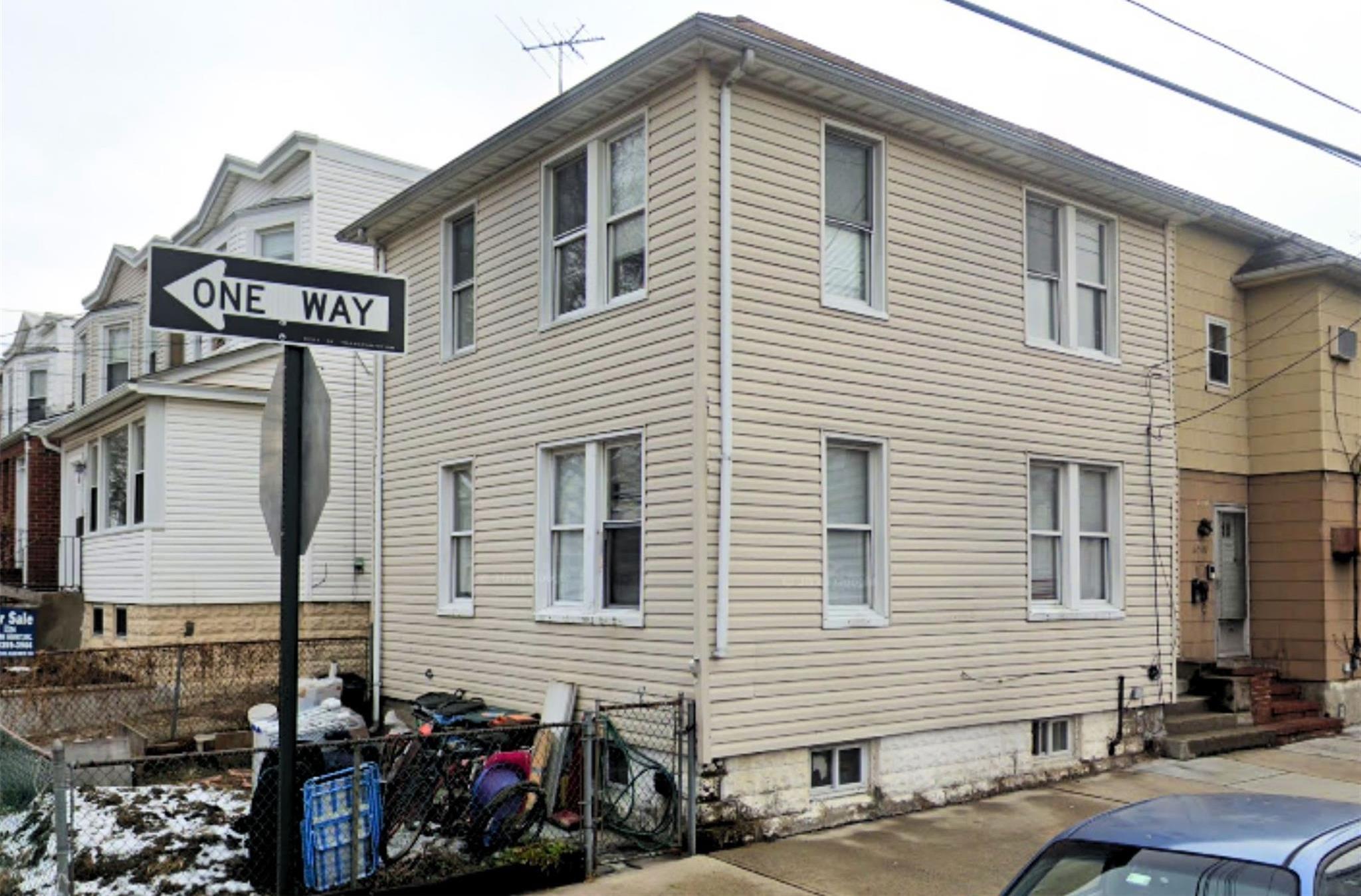 Single Family 125th  Queens, NY 11356, MLS-832622-5