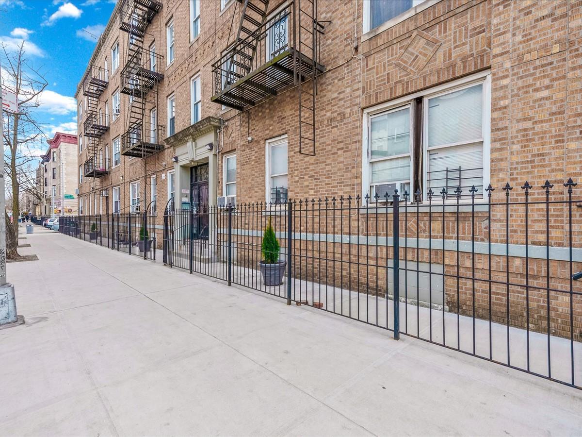Coop Pacific  Brooklyn, NY 11216, MLS-832623-2