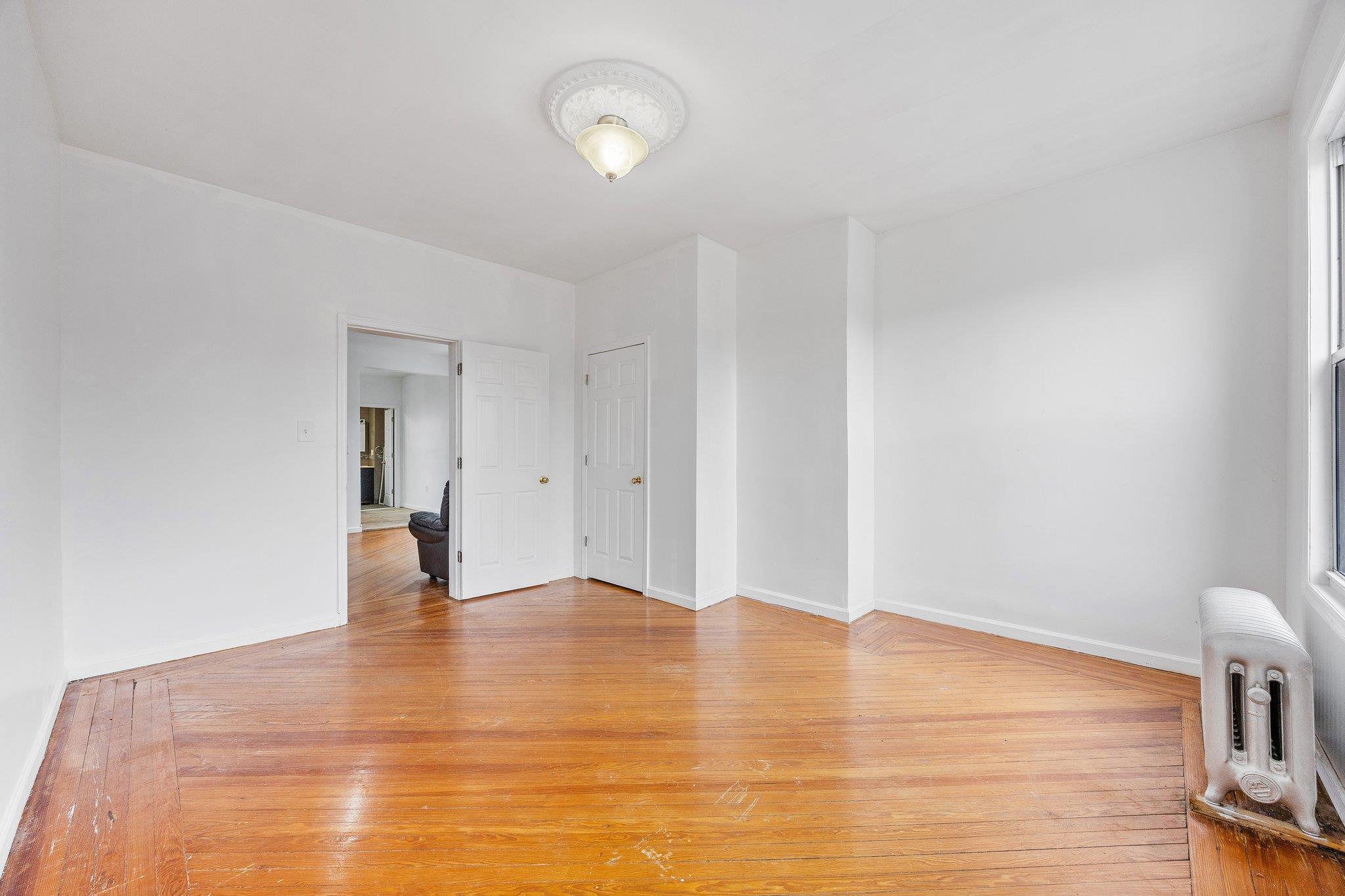 Single Family 86th  Queens, NY 11416, MLS-832632-7