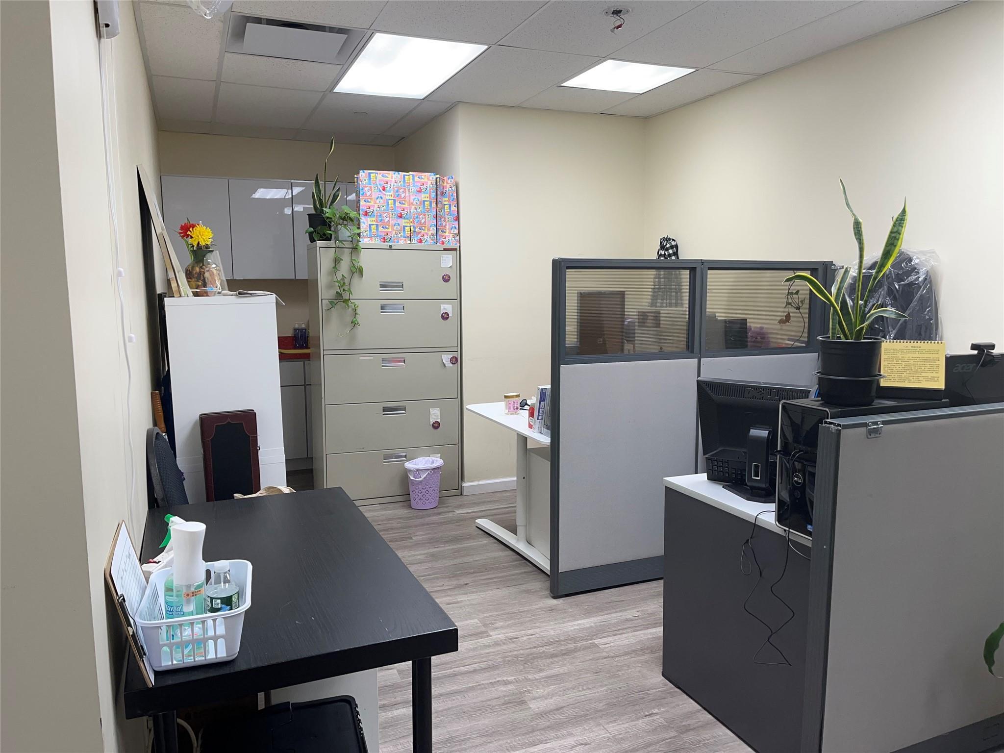 Commercial Sale Main  Queens, NY 11355, MLS-832697-8