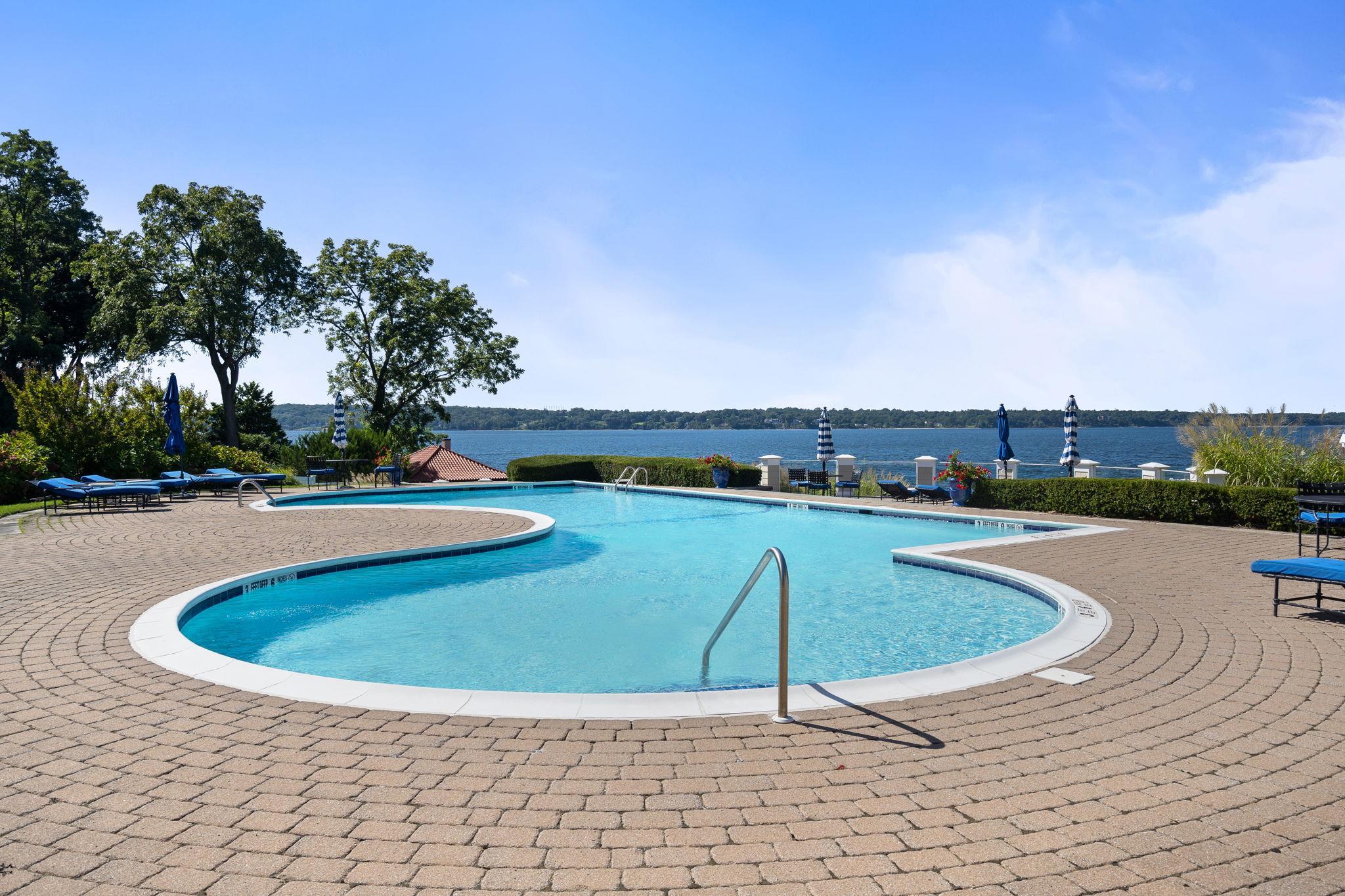 Single Family Pembroke  Nassau County, NY 11542, MLS-832725-45