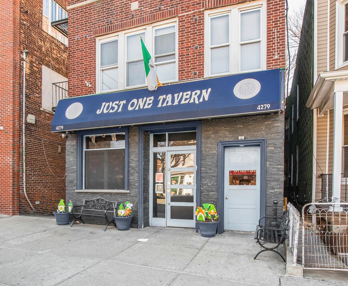 Commercial Sale Katonah  Bronx, NY 10470, MLS-832751-8