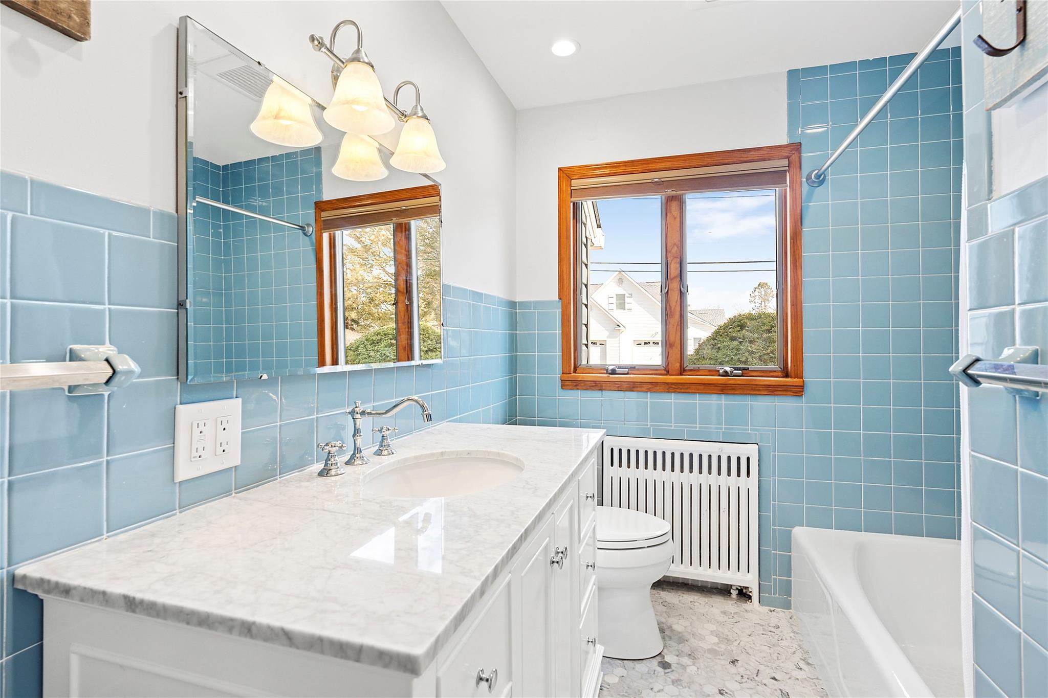 Single Family Morningside  Suffolk County, NY 11901, MLS-832757-9