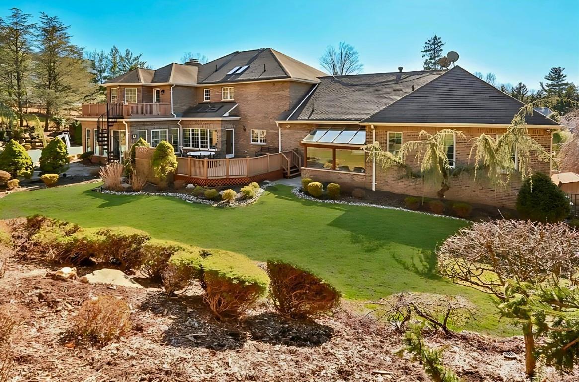Single Family in Orangetown - Pine Glen  Rockland County, NY 10913