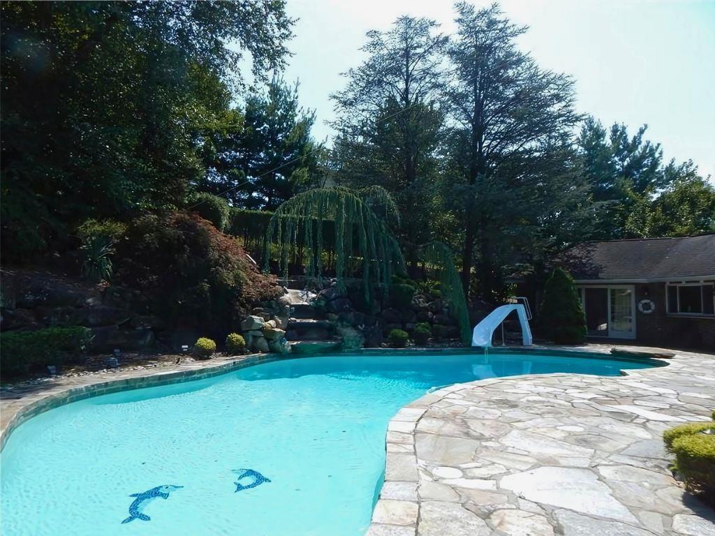 Single Family Pine Glen  Rockland County, NY 10913, MLS-832760-25