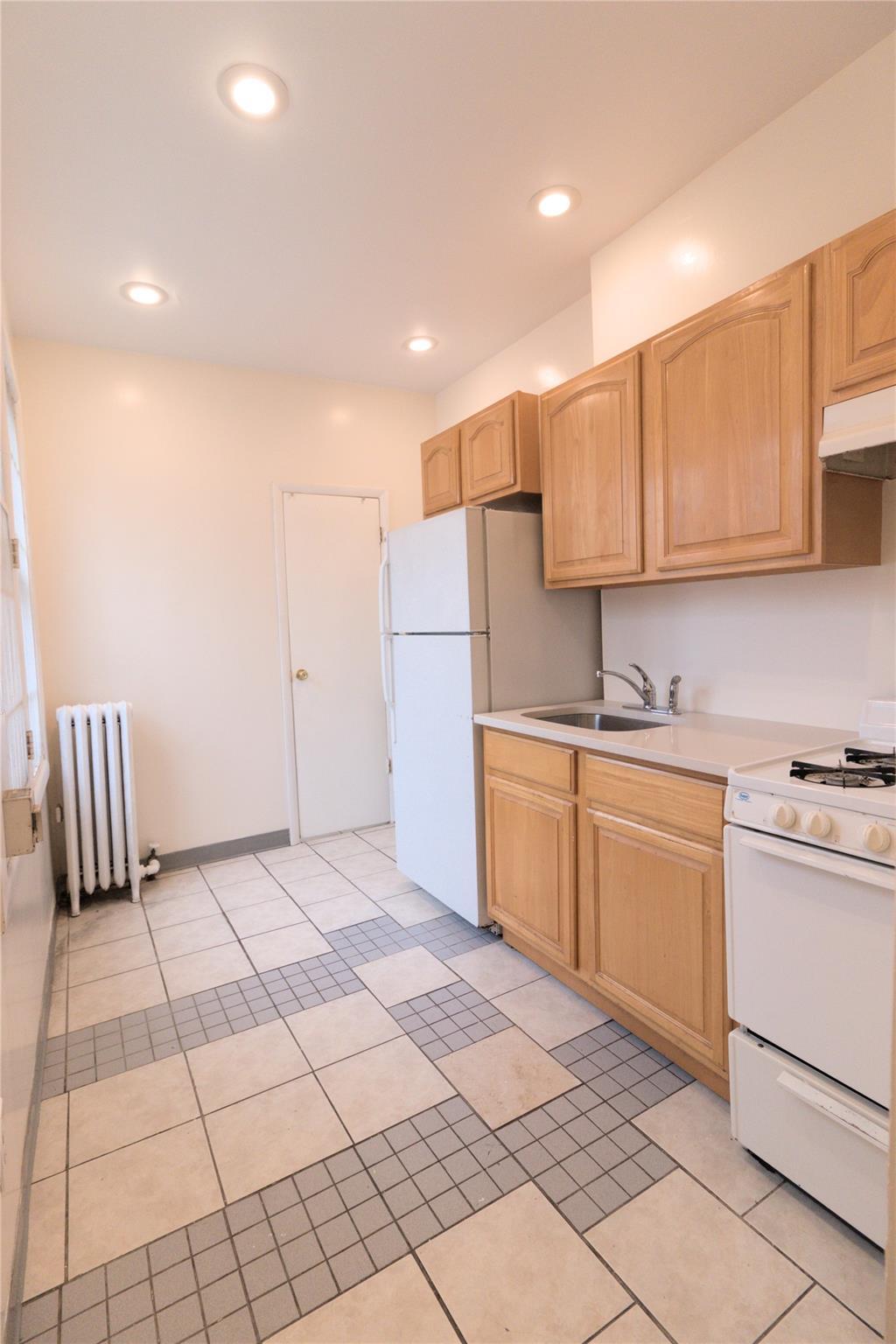 Single Family Sutphin  Queens, NY 11435, MLS-832787-16