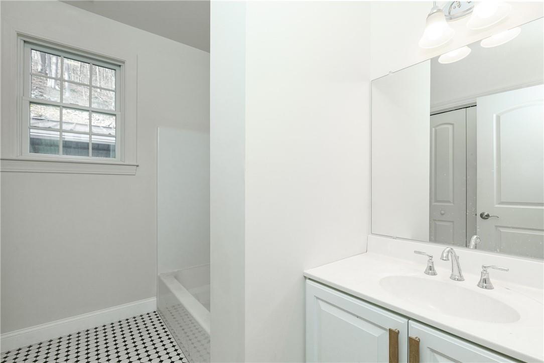 Single Family Nanny Hill  Dutchess County, NY 12564, MLS-832788-12