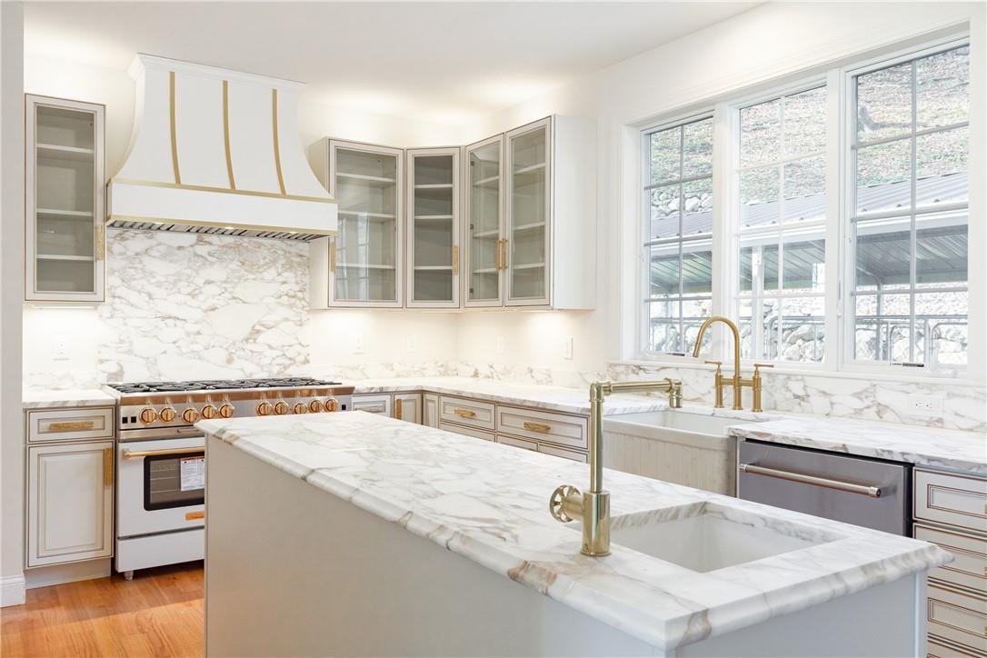 Single Family Nanny Hill  Dutchess County, NY 12564, MLS-832788-3