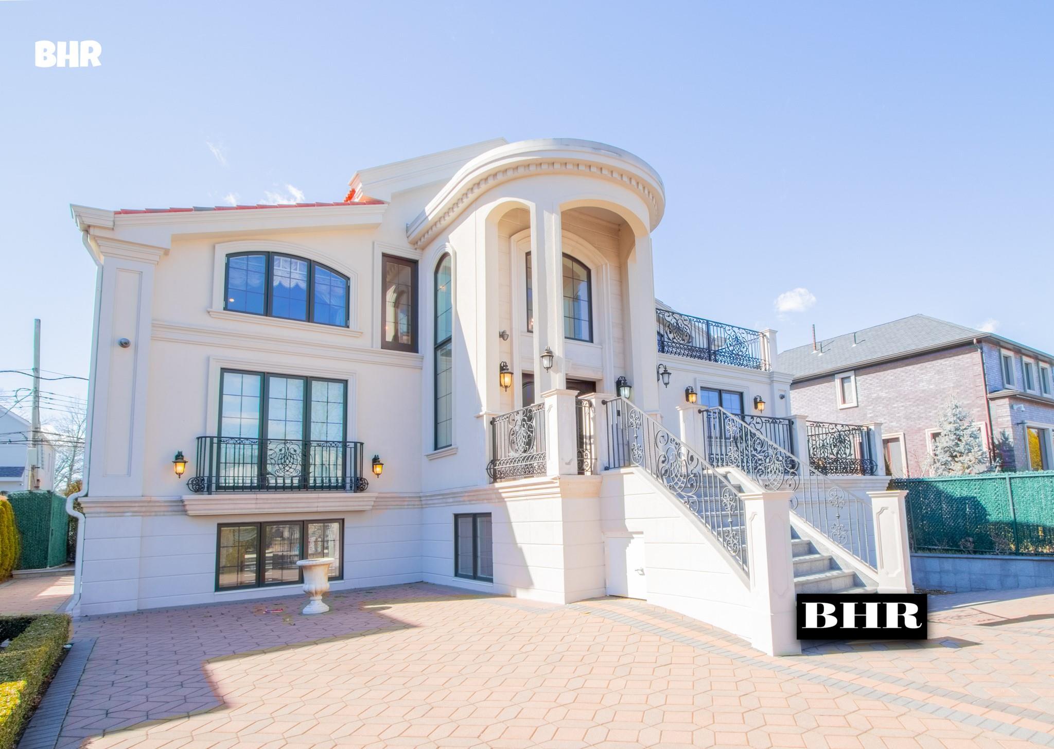 Single Family Ocean  Brooklyn, NY 11235, MLS-832823-2