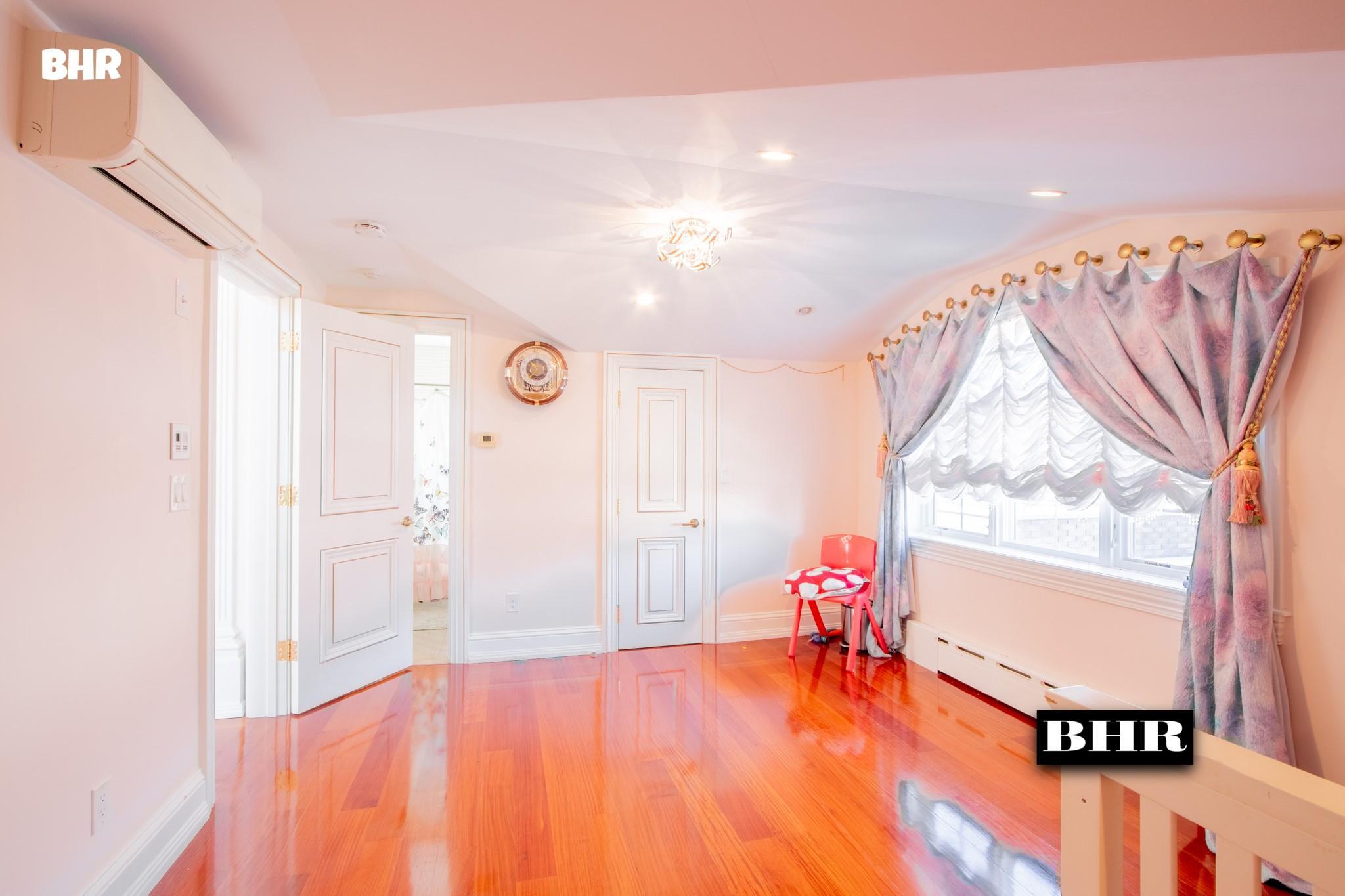 Single Family Ocean  Brooklyn, NY 11235, MLS-832823-21