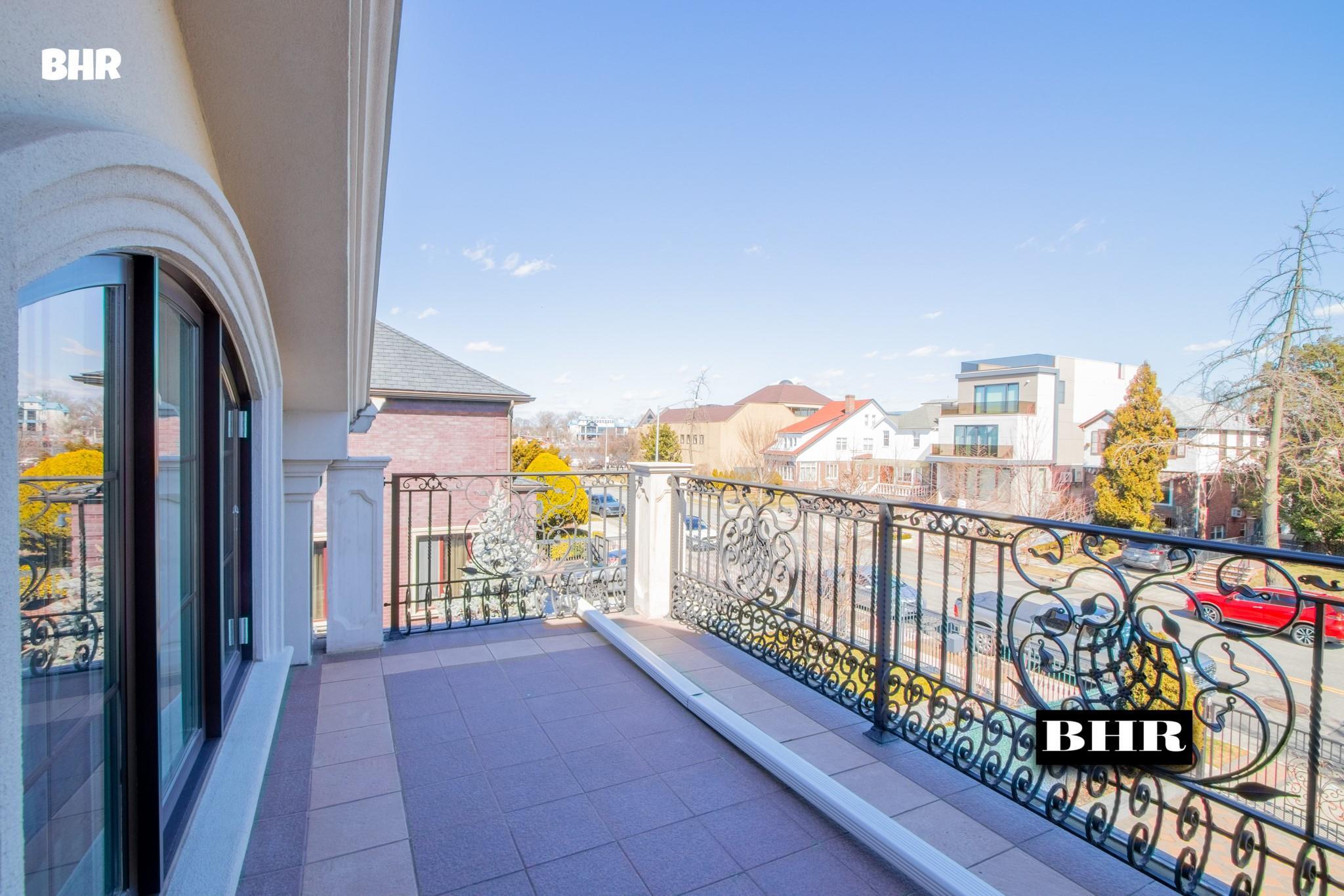 Single Family Ocean  Brooklyn, NY 11235, MLS-832823-26