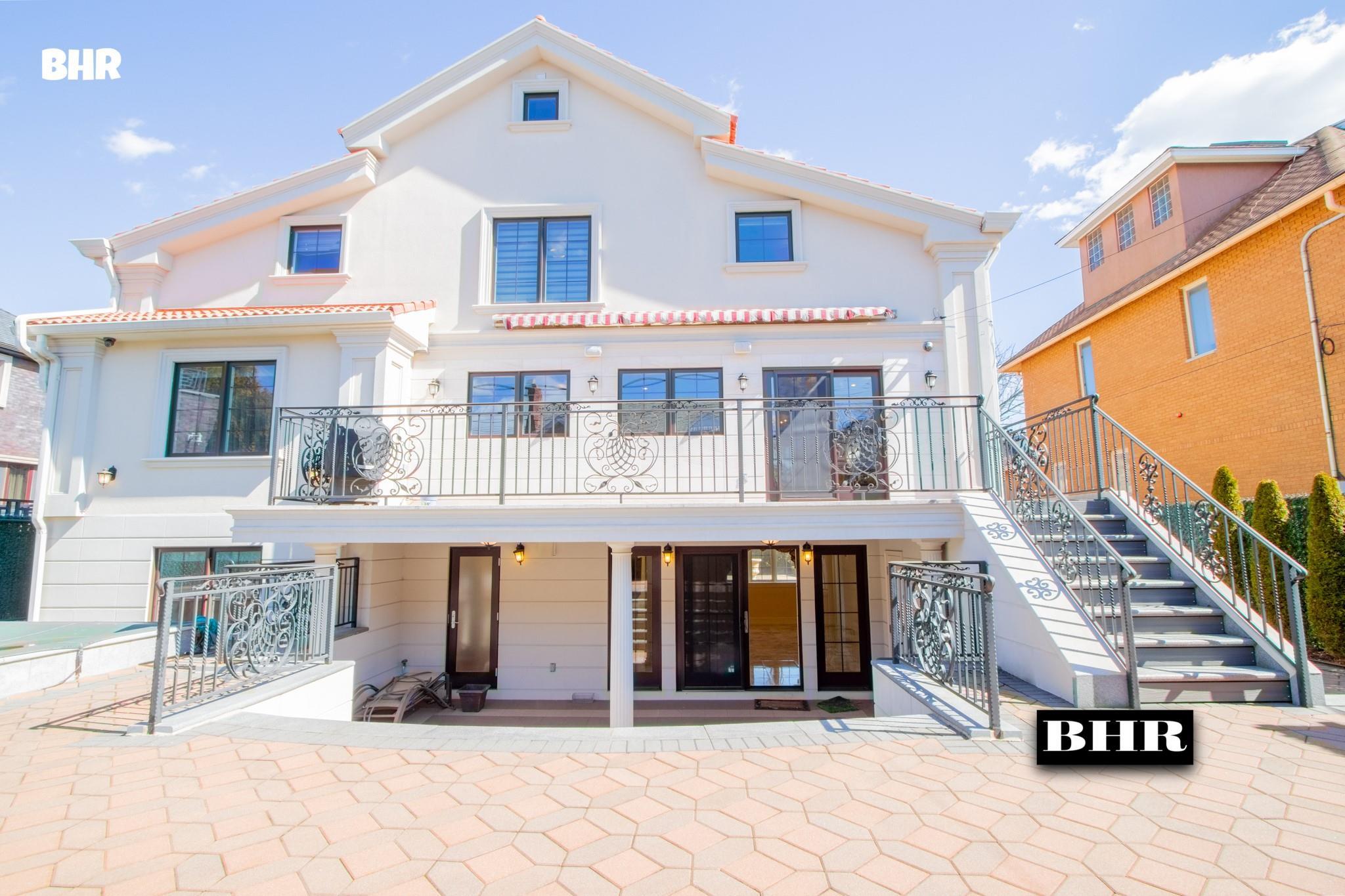 Single Family Ocean  Brooklyn, NY 11235, MLS-832823-39