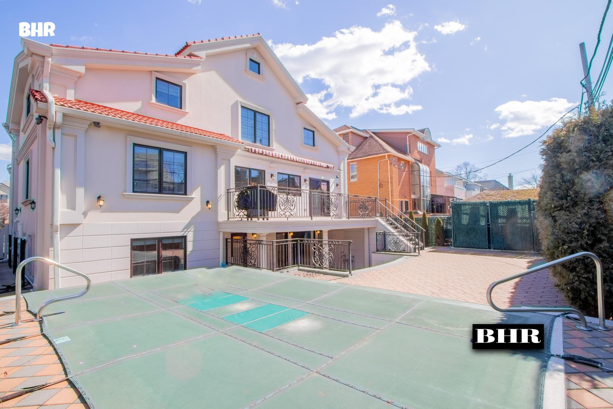 Single Family Ocean  Brooklyn, NY 11235, MLS-832823-41